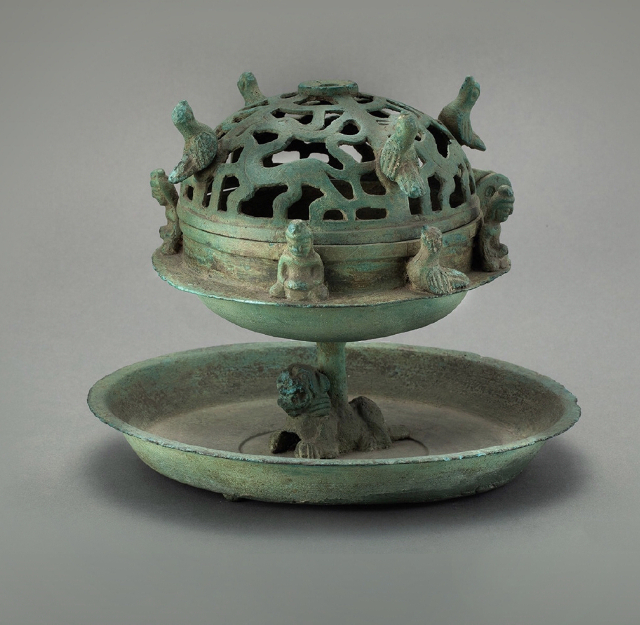 国内博物馆藏品|古代的香薰炉子真精致!西晋佛像飞鸟铜香薰