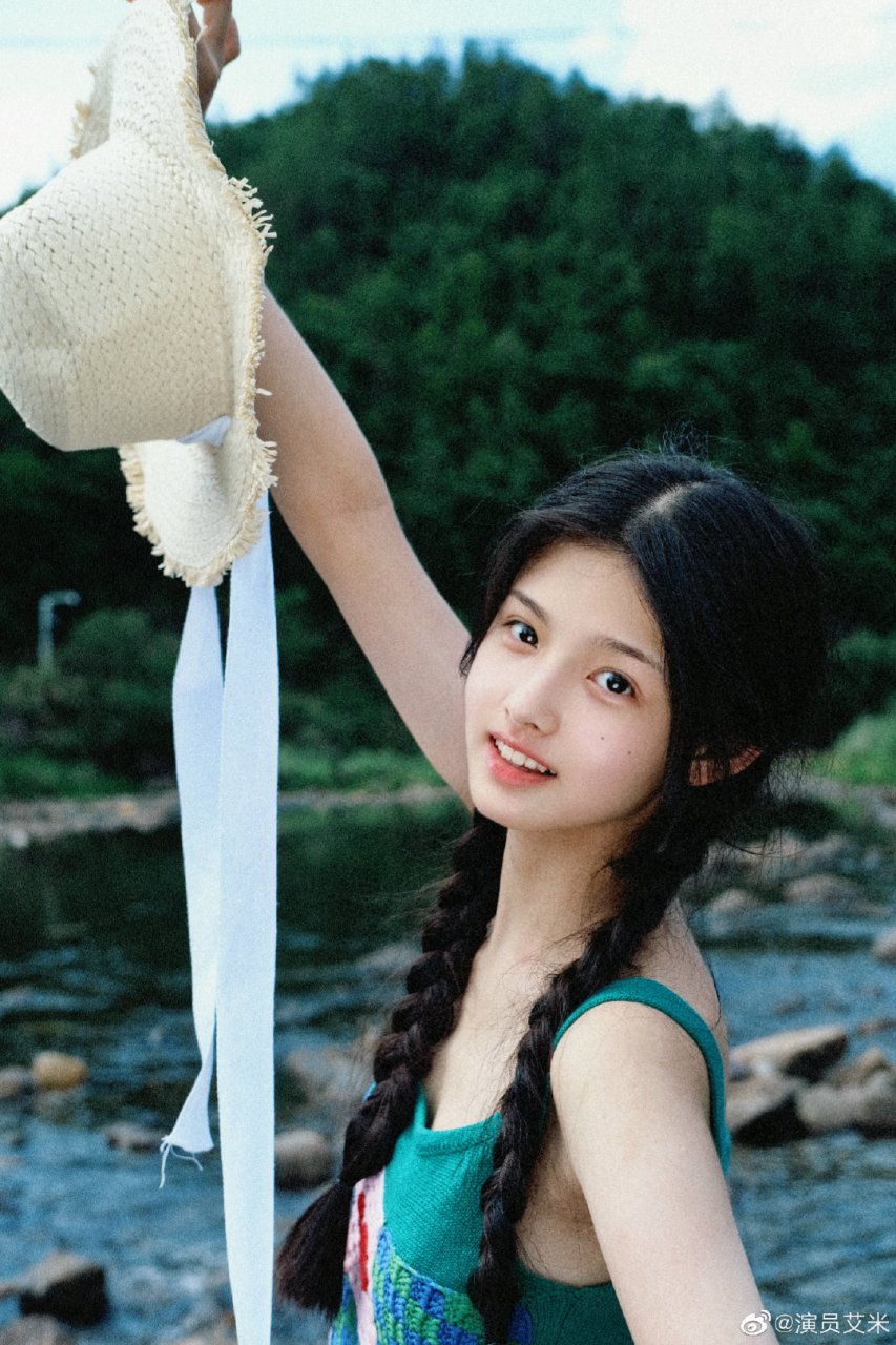 艾米高清壁纸头像(十四)[亲吻]