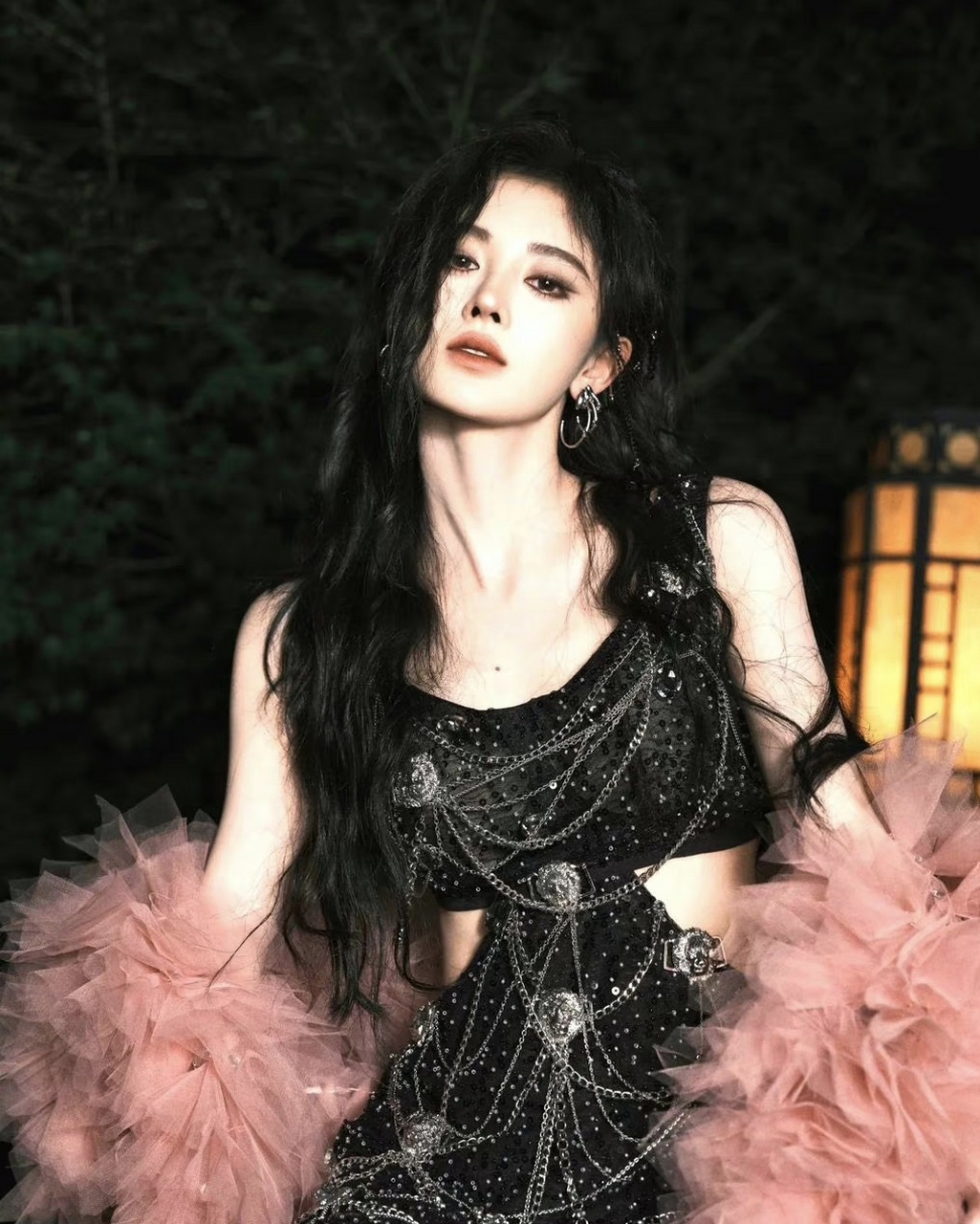 美艳酷飒小鞠上线了! #鞠婧祎