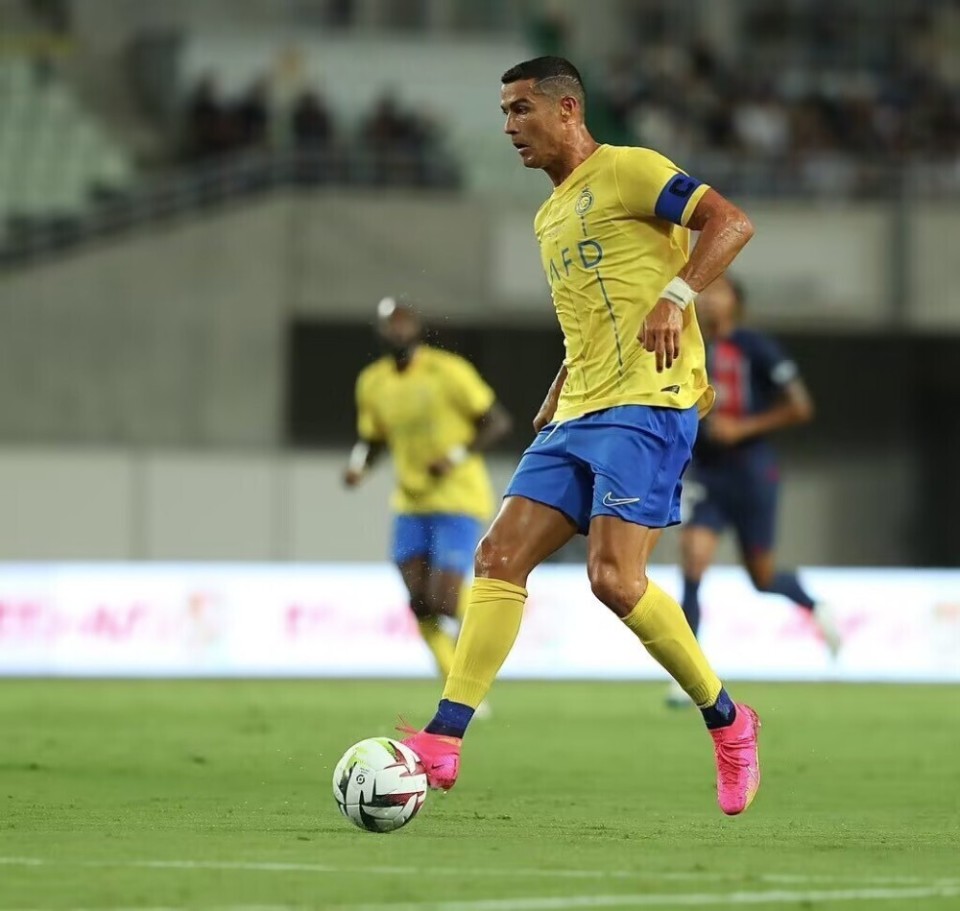 季前赛-巴黎圣日耳曼0-0闷平利雅得胜利 c罗倒钩打偏 头球被扑