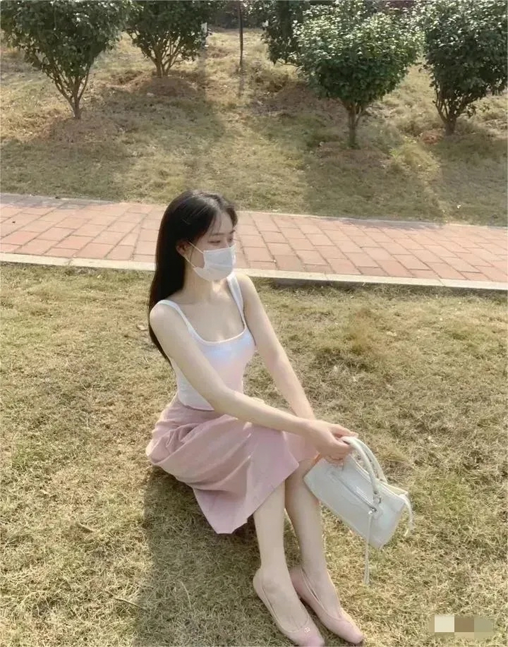 有了男朋友, 才发现, 他们十个有九个是歪的, 问为啥?