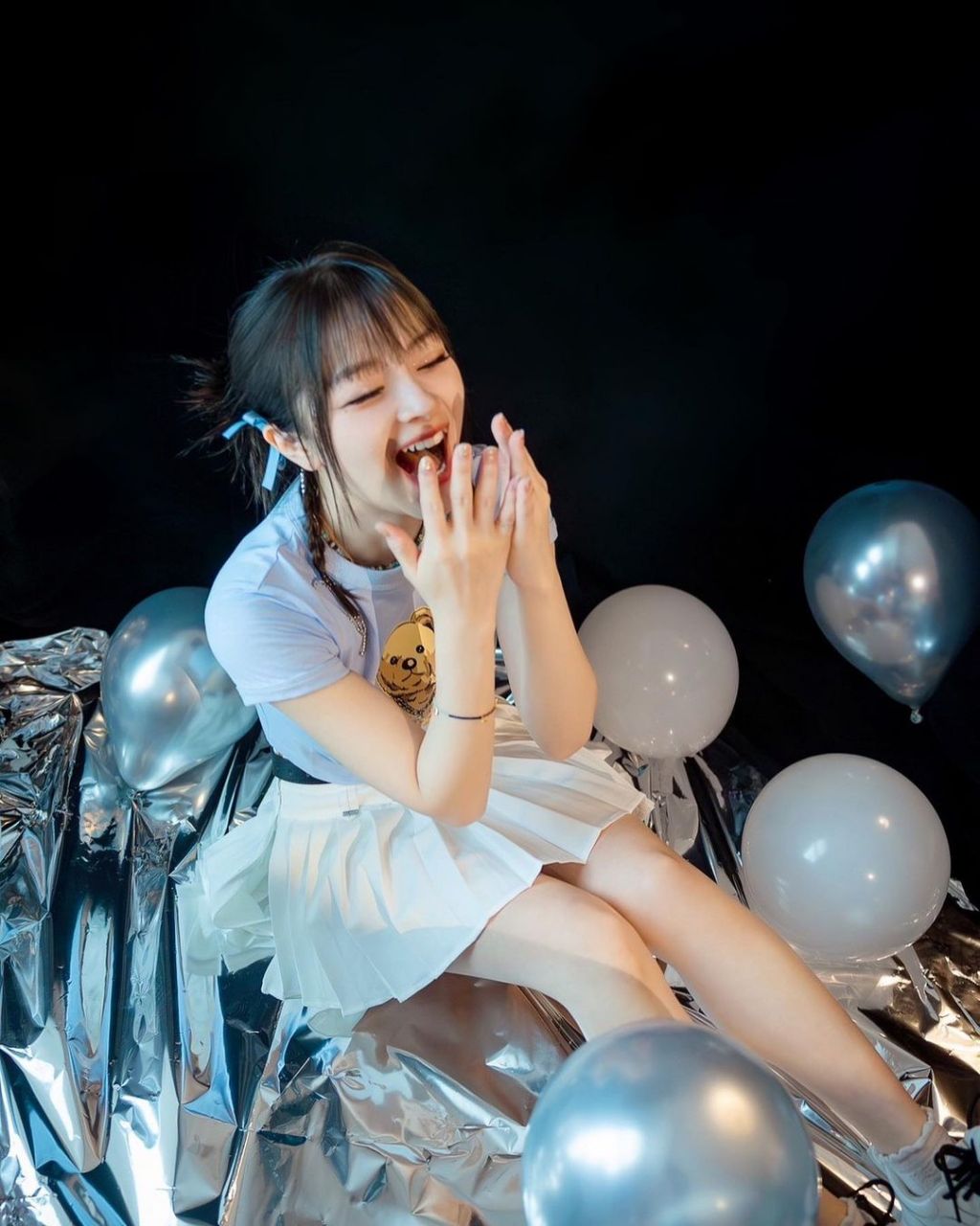 清纯可爱,气质动人. #明星动态# #明星穿搭# #美依礼芽