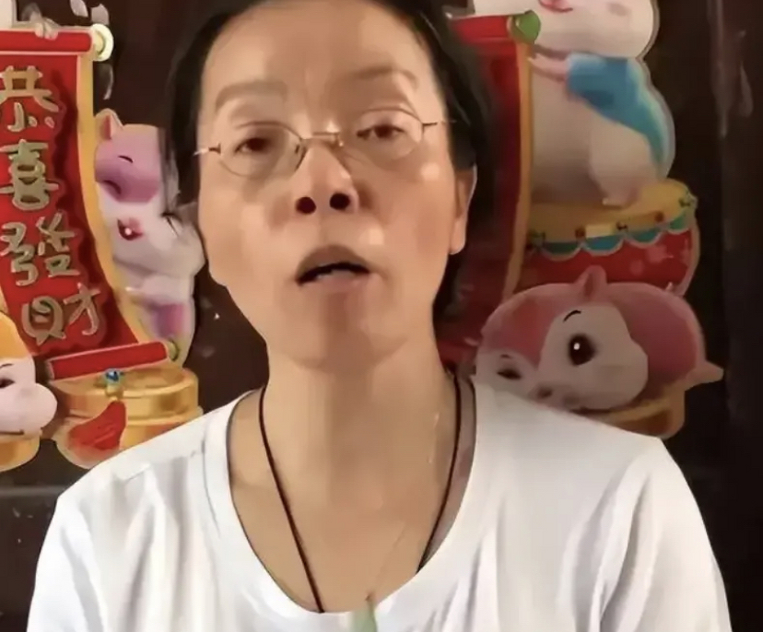 广州最牛钉子户,这位梁女士,住在一间仅有30多平米的房子里.