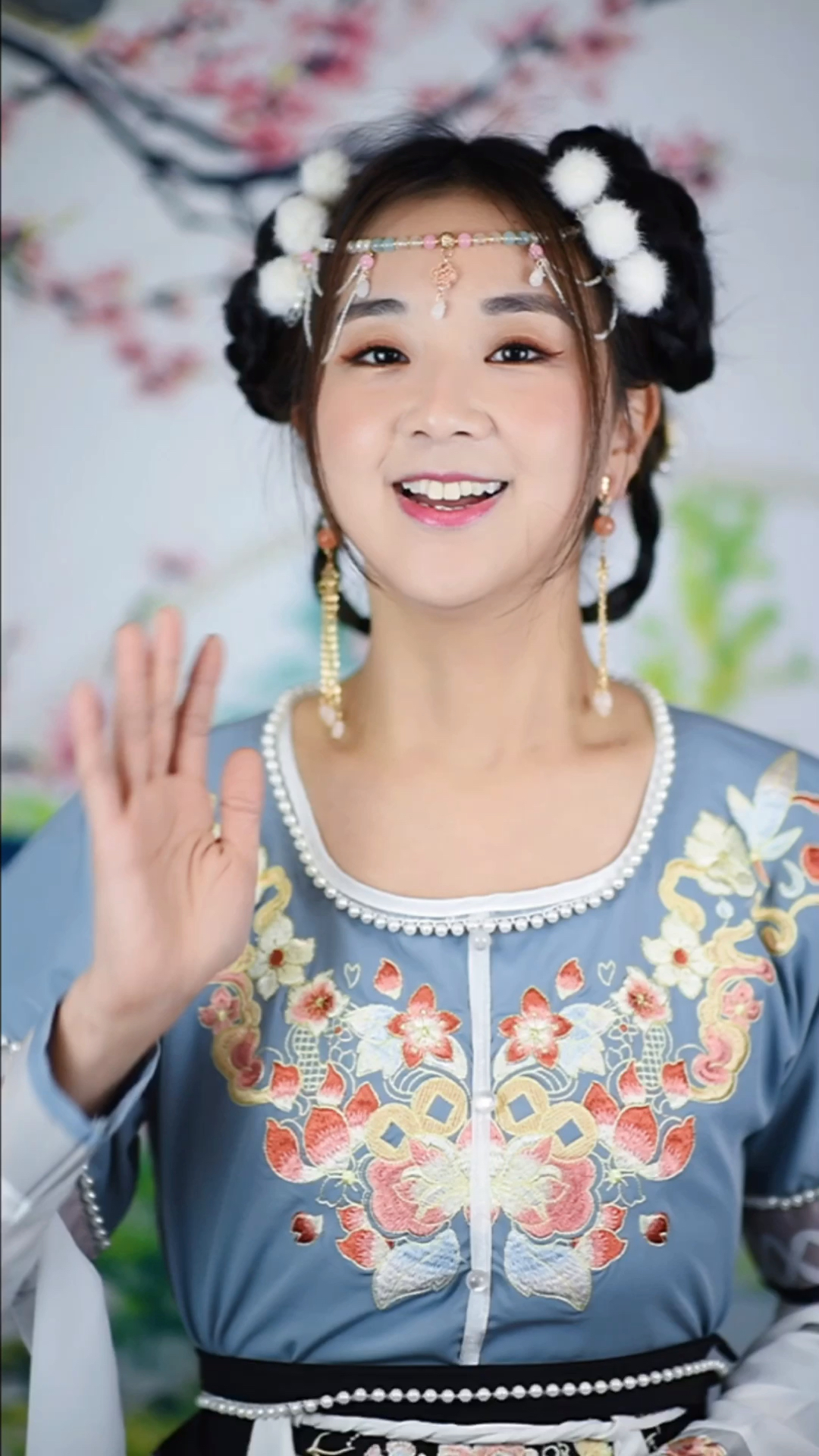 大家好我是nini魏晖倪很高兴在百家号和你相遇非遗非物质文化遗产汉服