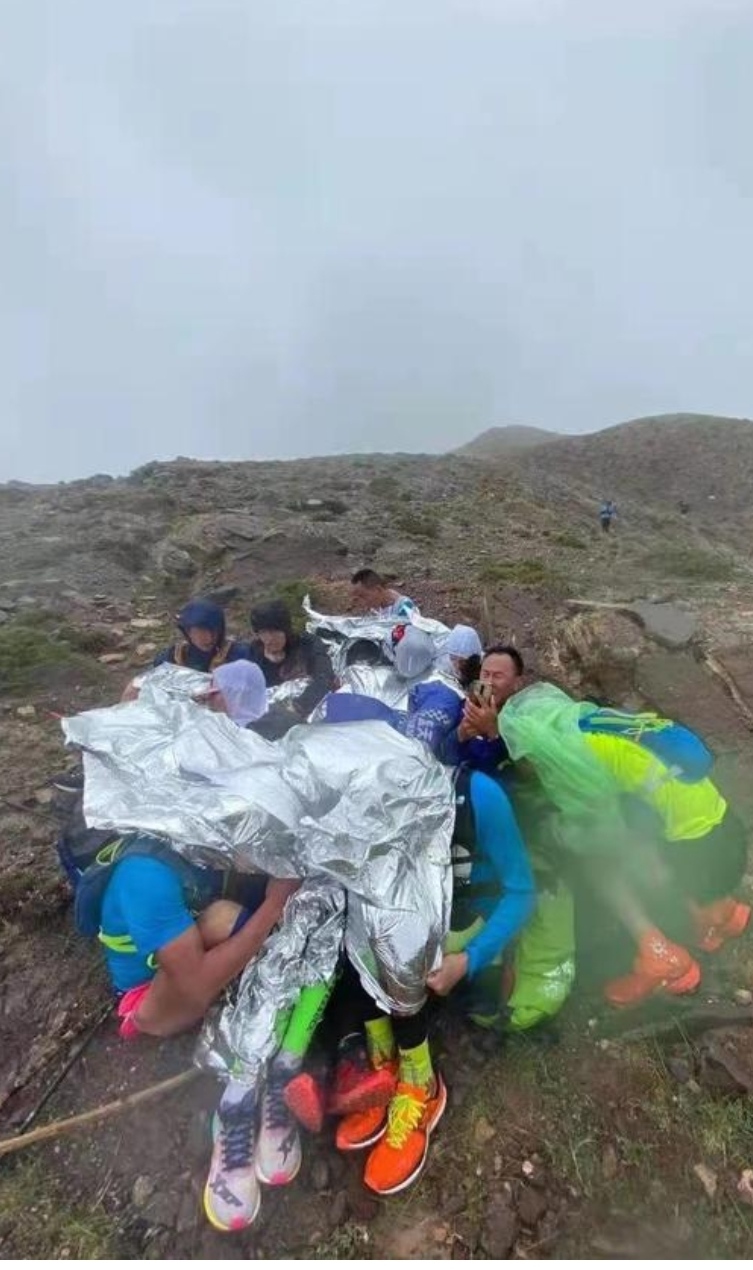 甘肃白银山地马拉松赛:参赛就补助1600元,选手趋之若鹜?