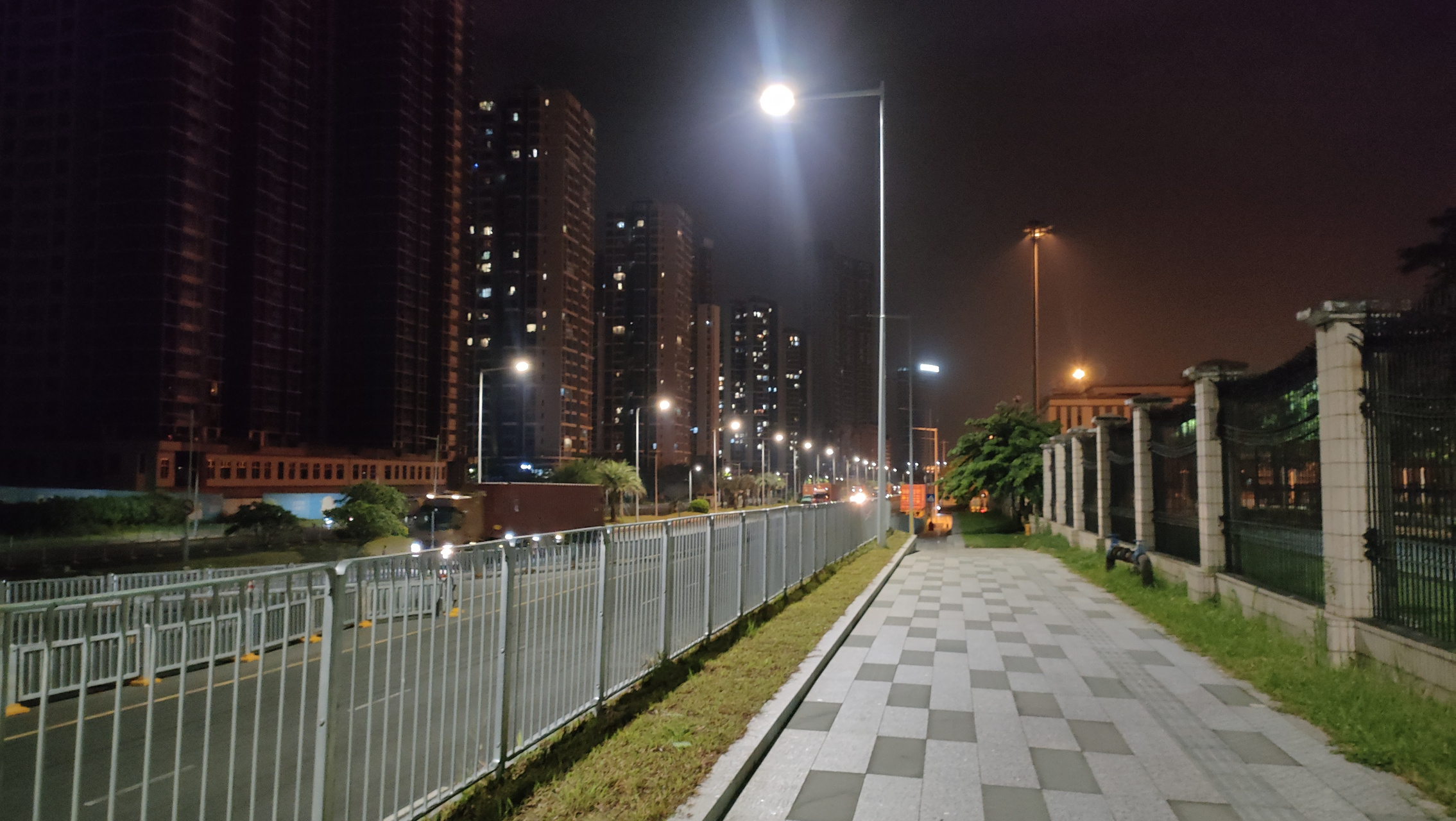 深圳盐田区夜景街拍