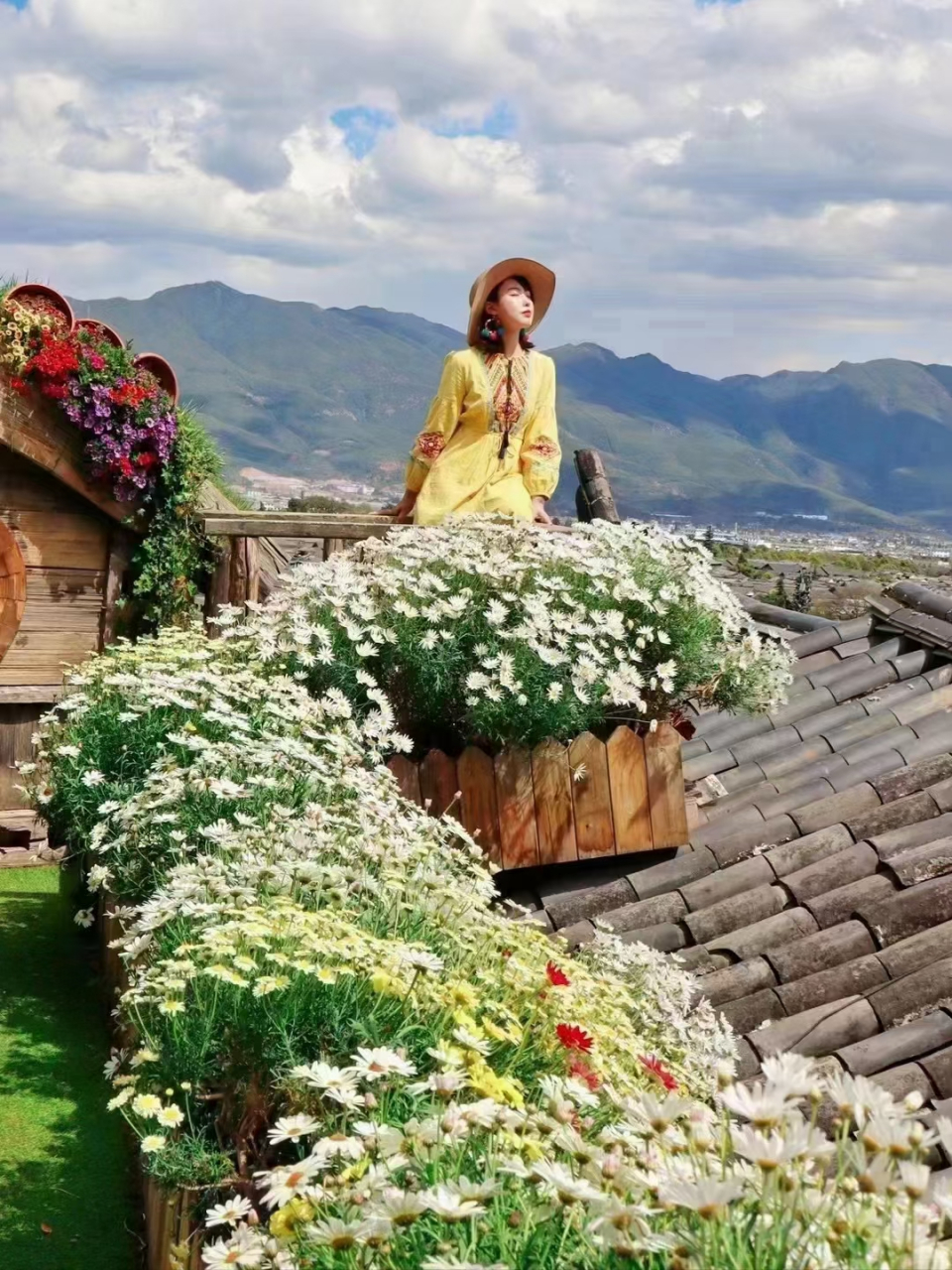 躺在花海中,回忆在蓝天下