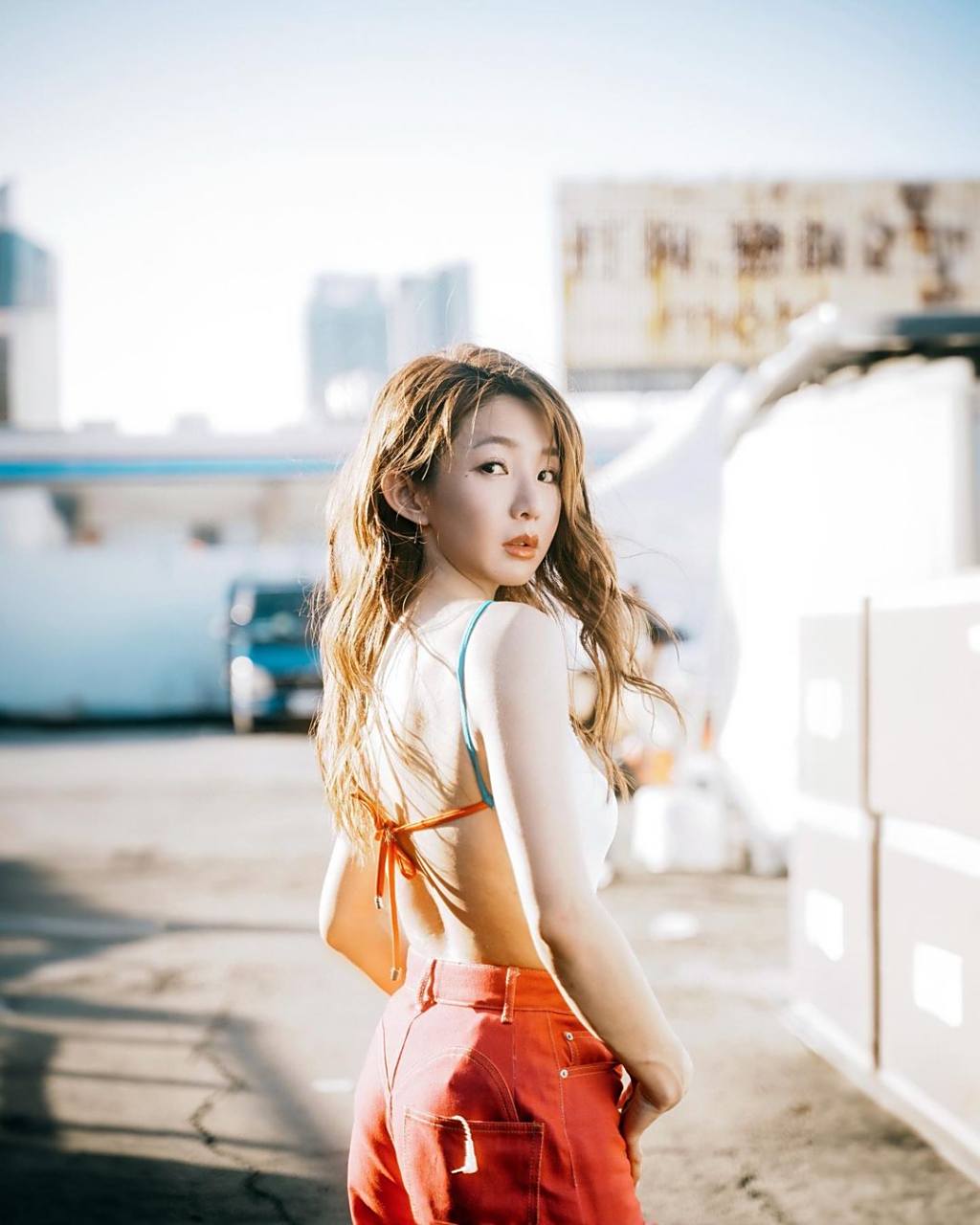 郭书瑶最新po照. 表白高雄啤酒节,称完全诱发了小孩本性.