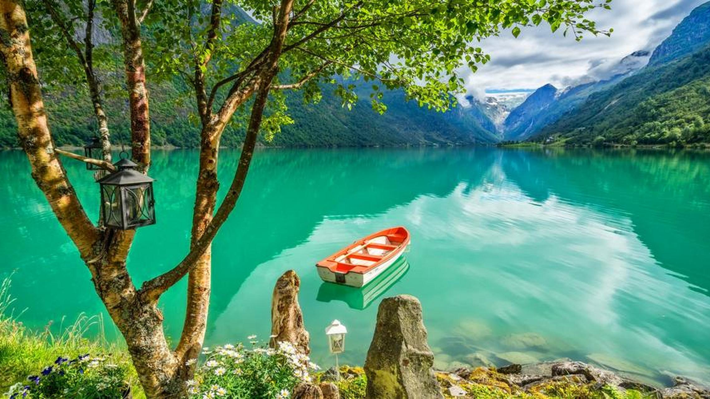 有一种幸福 叫淡然 随遇而安 顺其自然 幸福必定会来相伴 人活的是