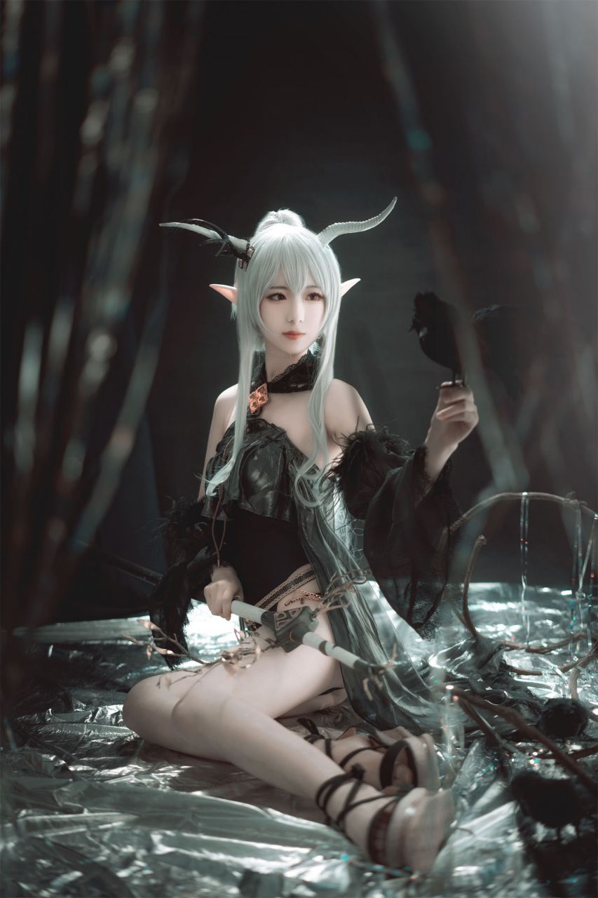 弥音音-明日方舟.闪灵