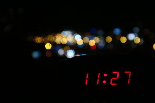 半夜是几点 baijiahao.baidu.com