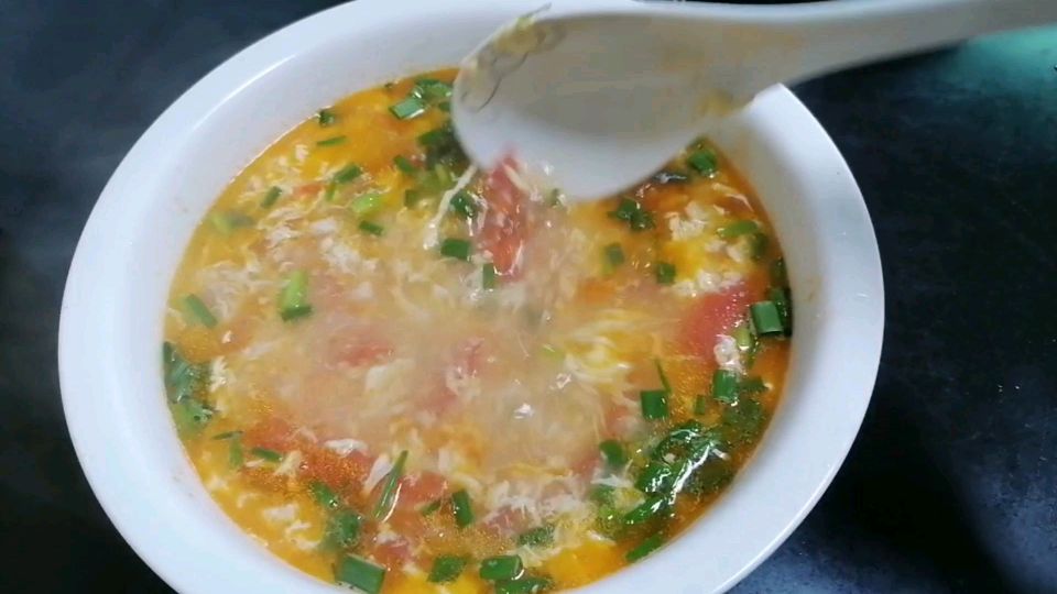 一道家常西红柿鸡蛋汤,让人回味无穷