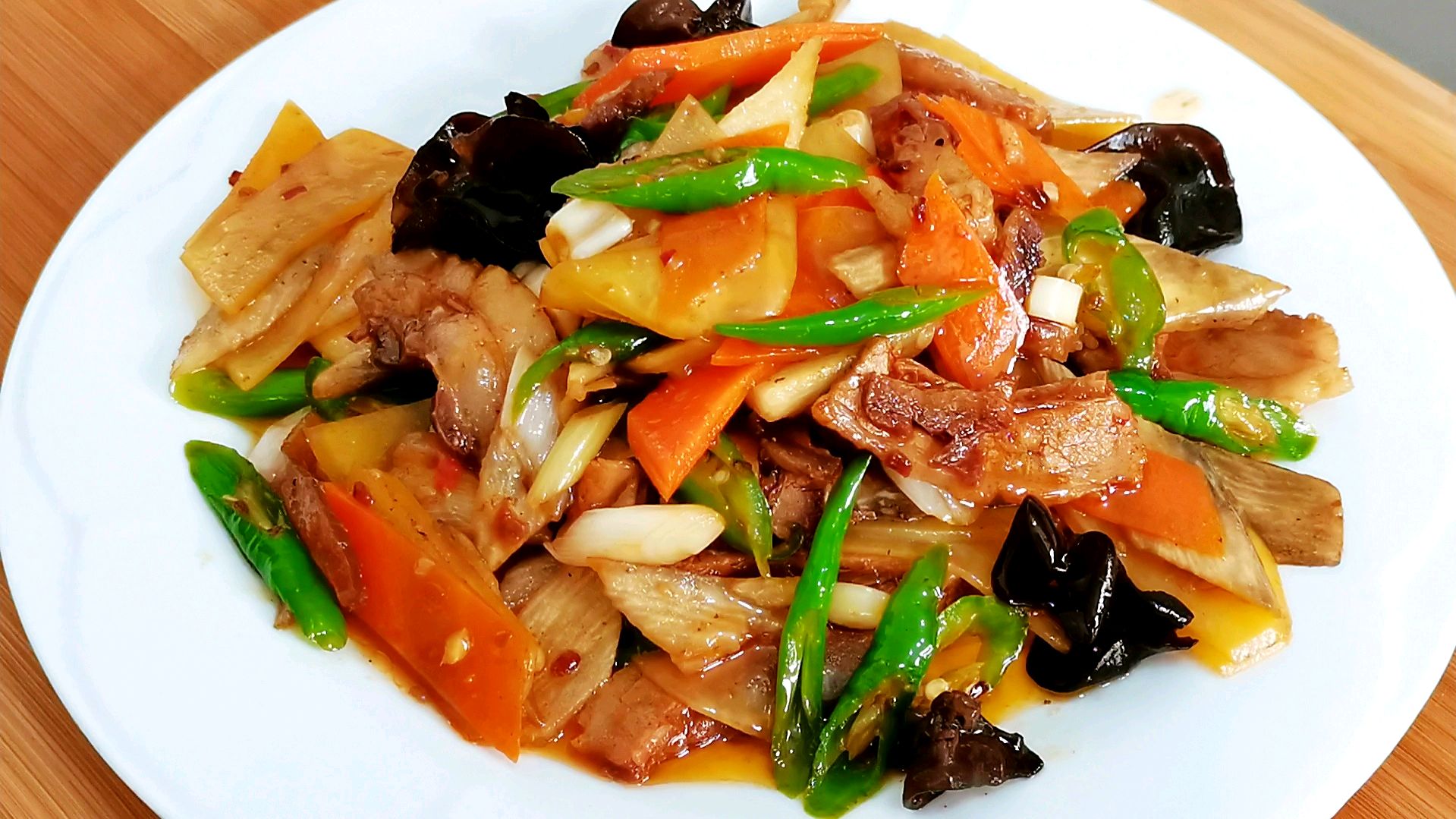 家常菜山药土豆这样做,健康又营养,味道鲜香又下饭,做法还简单