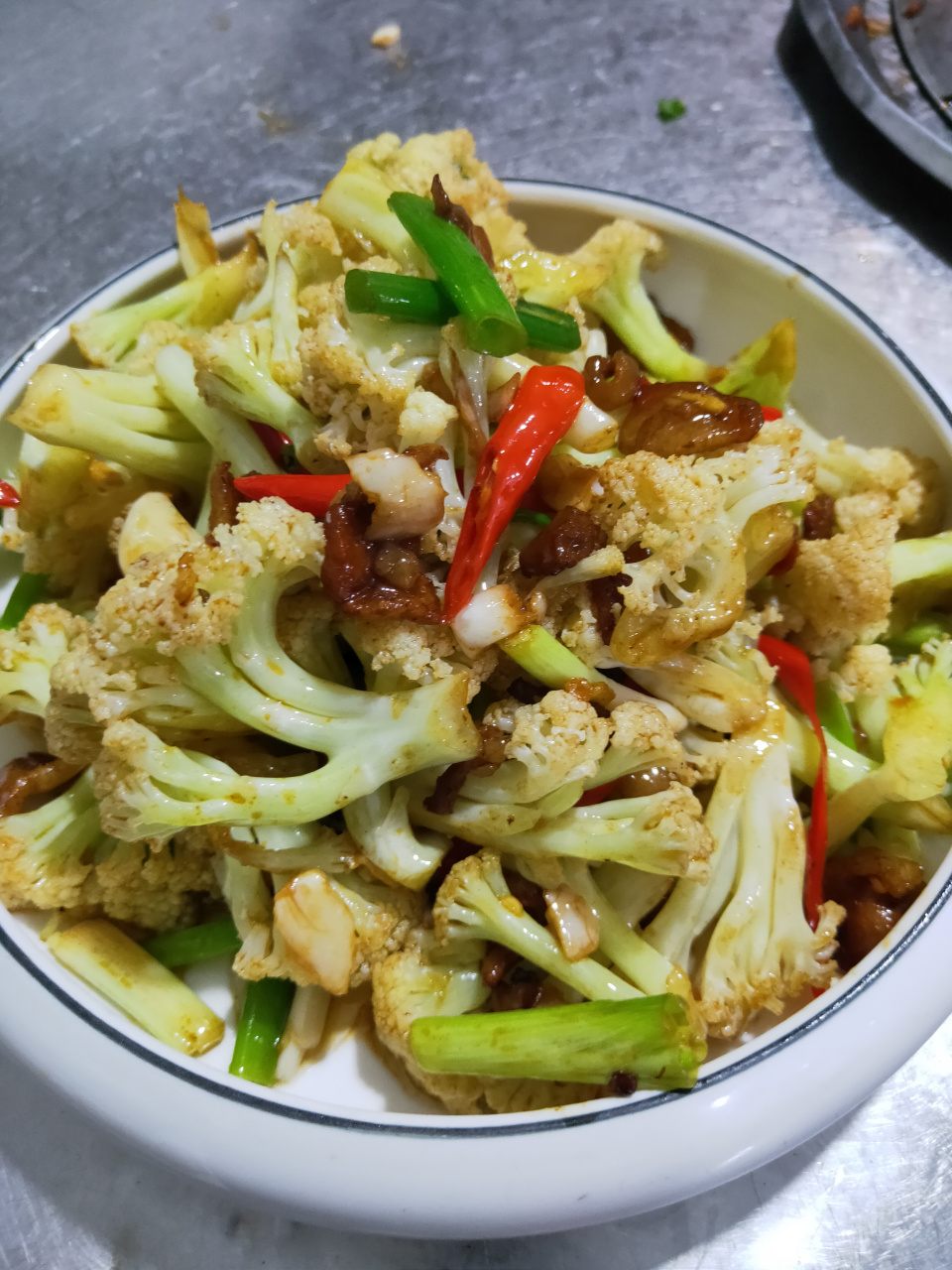 爆炒有机花菜,口感清脆,非常下饭