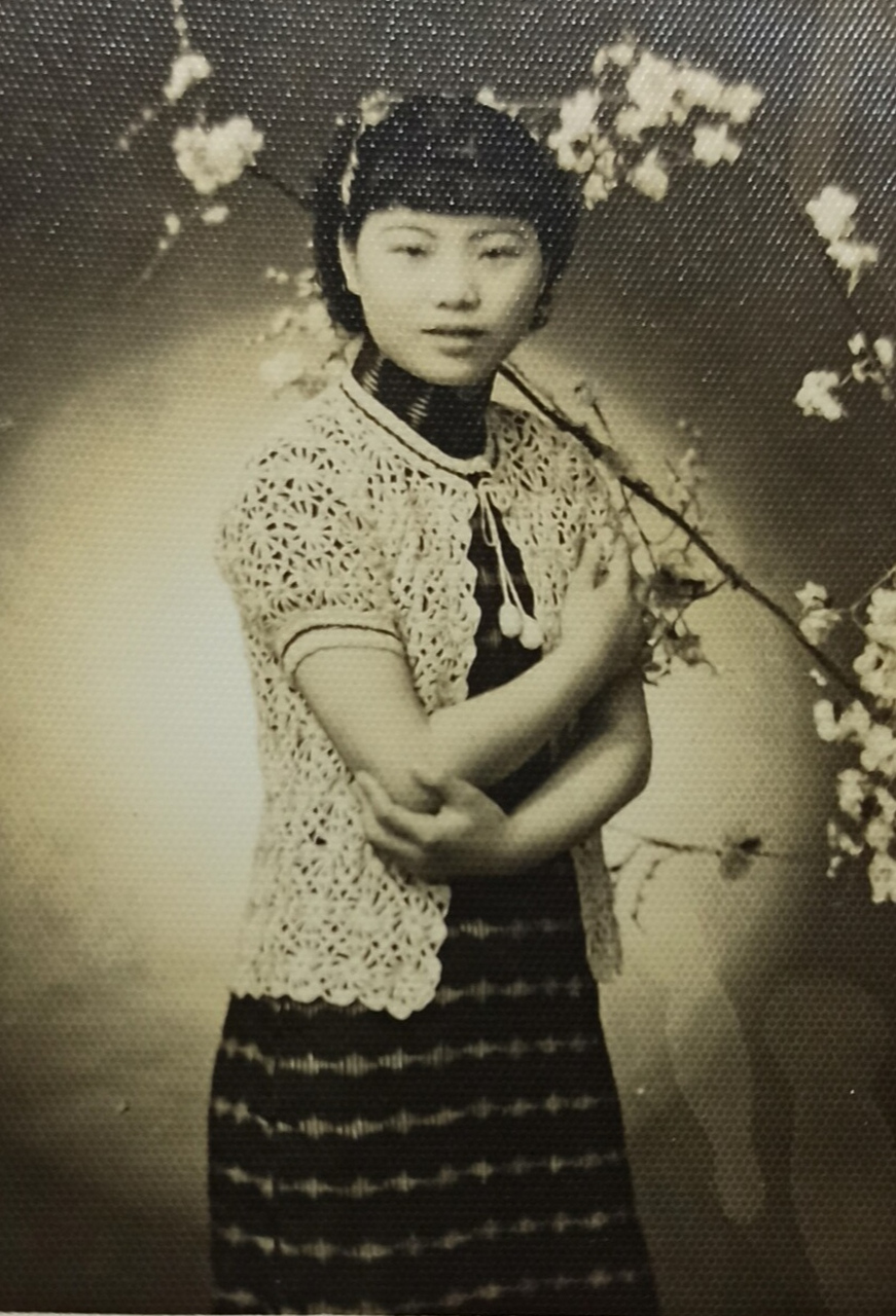 民国时期老照片 ～美女照相馆照