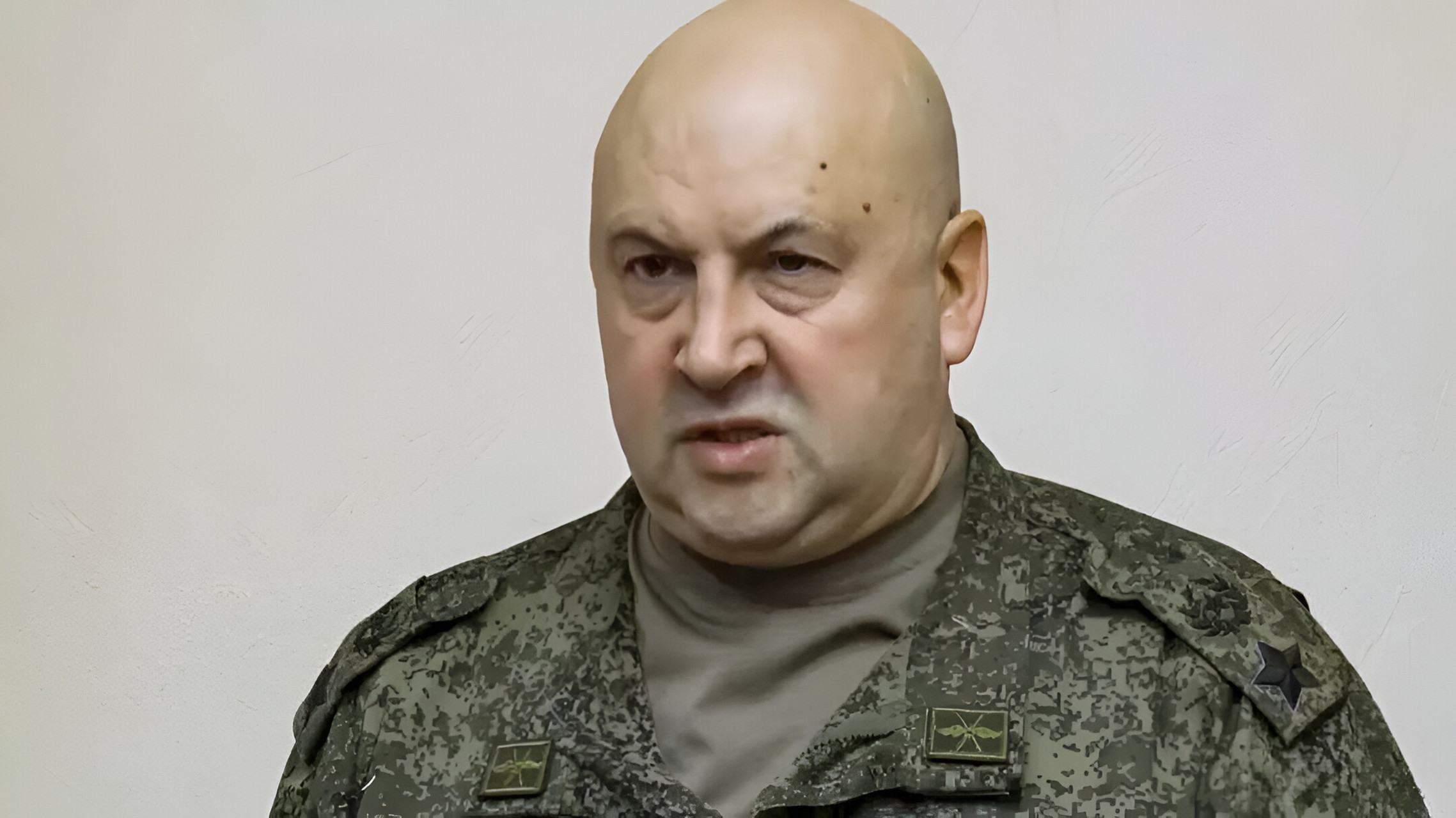 最近,俄罗斯军事指挥官苏洛维金将军被指控支持乌