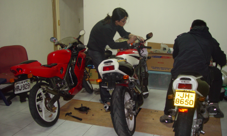 小丙摩托车评测