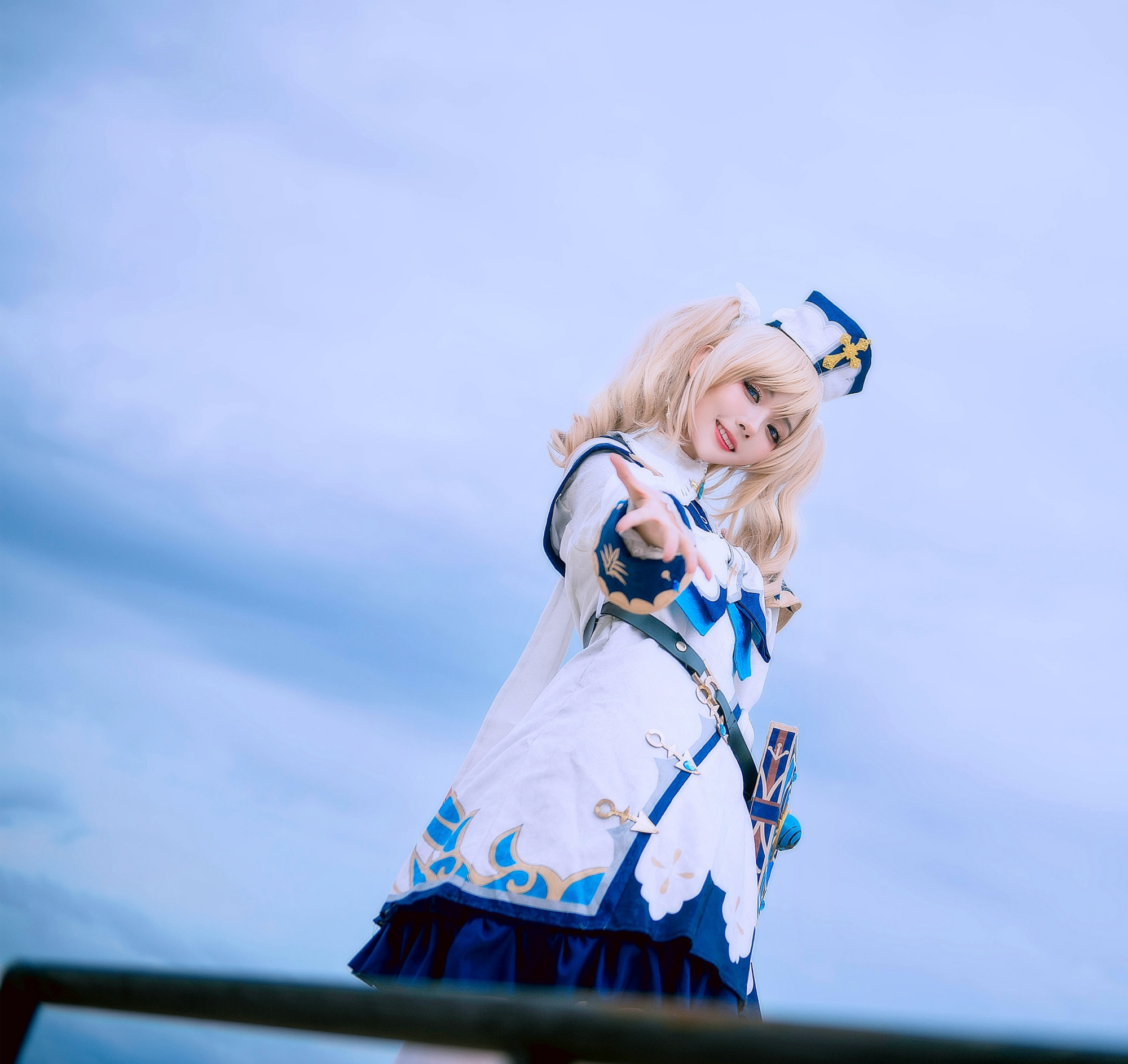 超可爱的芭芭拉cos,这个"白丝"小可爱,把我的心偷走了