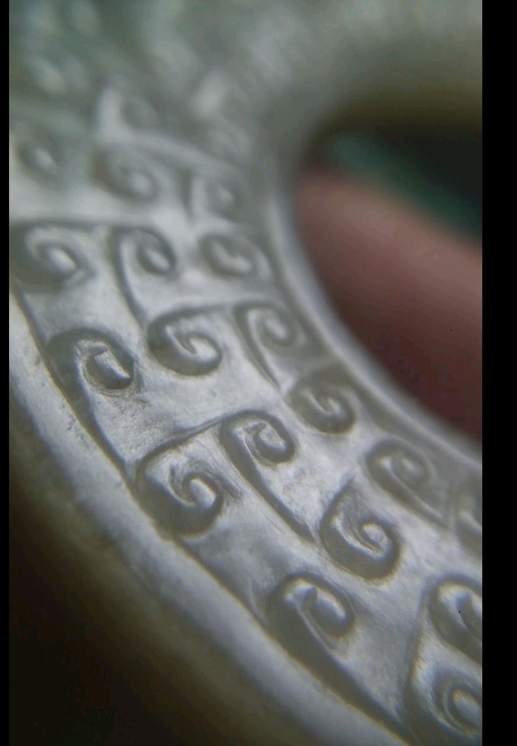 战国勾连谷纹玉璧