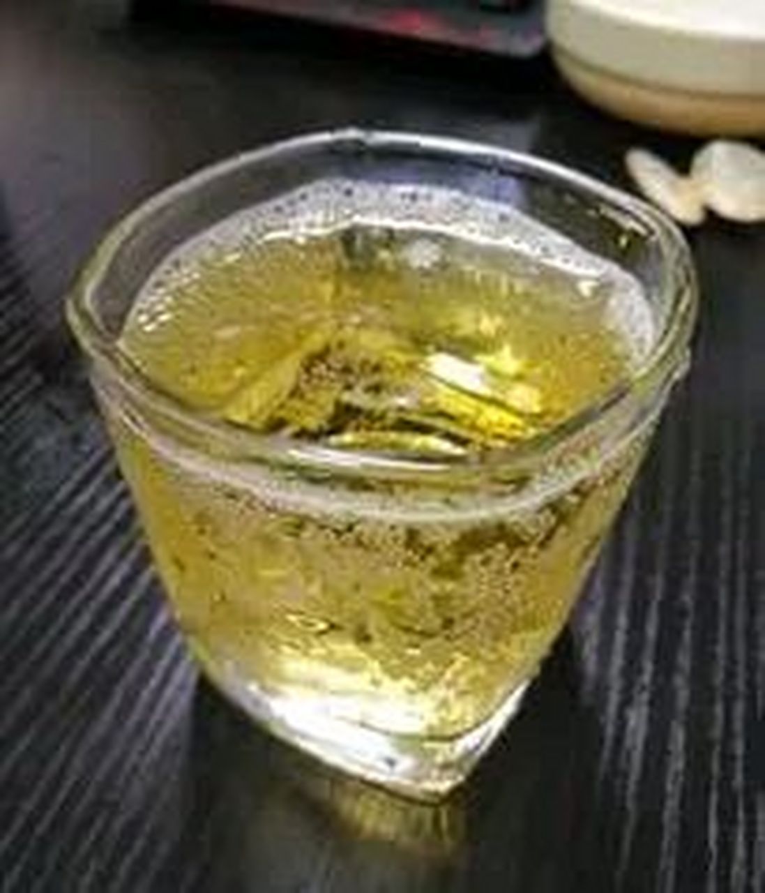 喝崂山啤酒图片图片