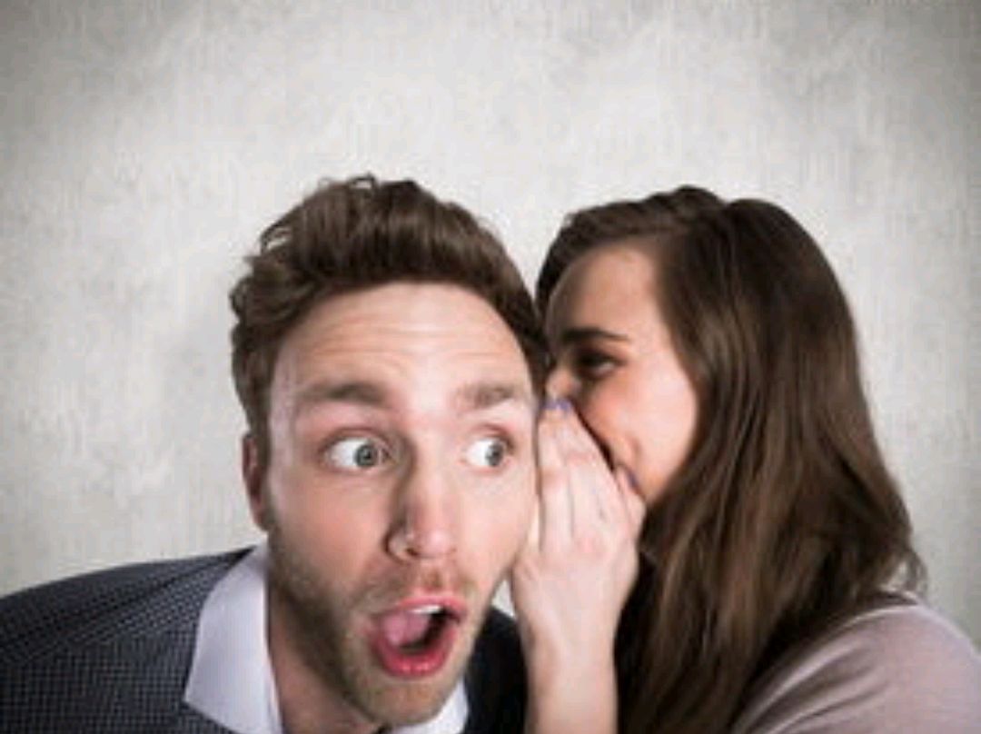 邻居离婚女人求我照顾她孩子,我本拒绝她悄悄说的话让我无法抗拒