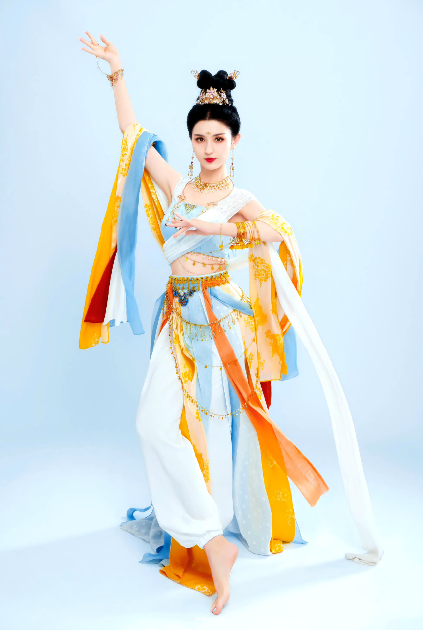 哈尼克孜敦煌造型太美了