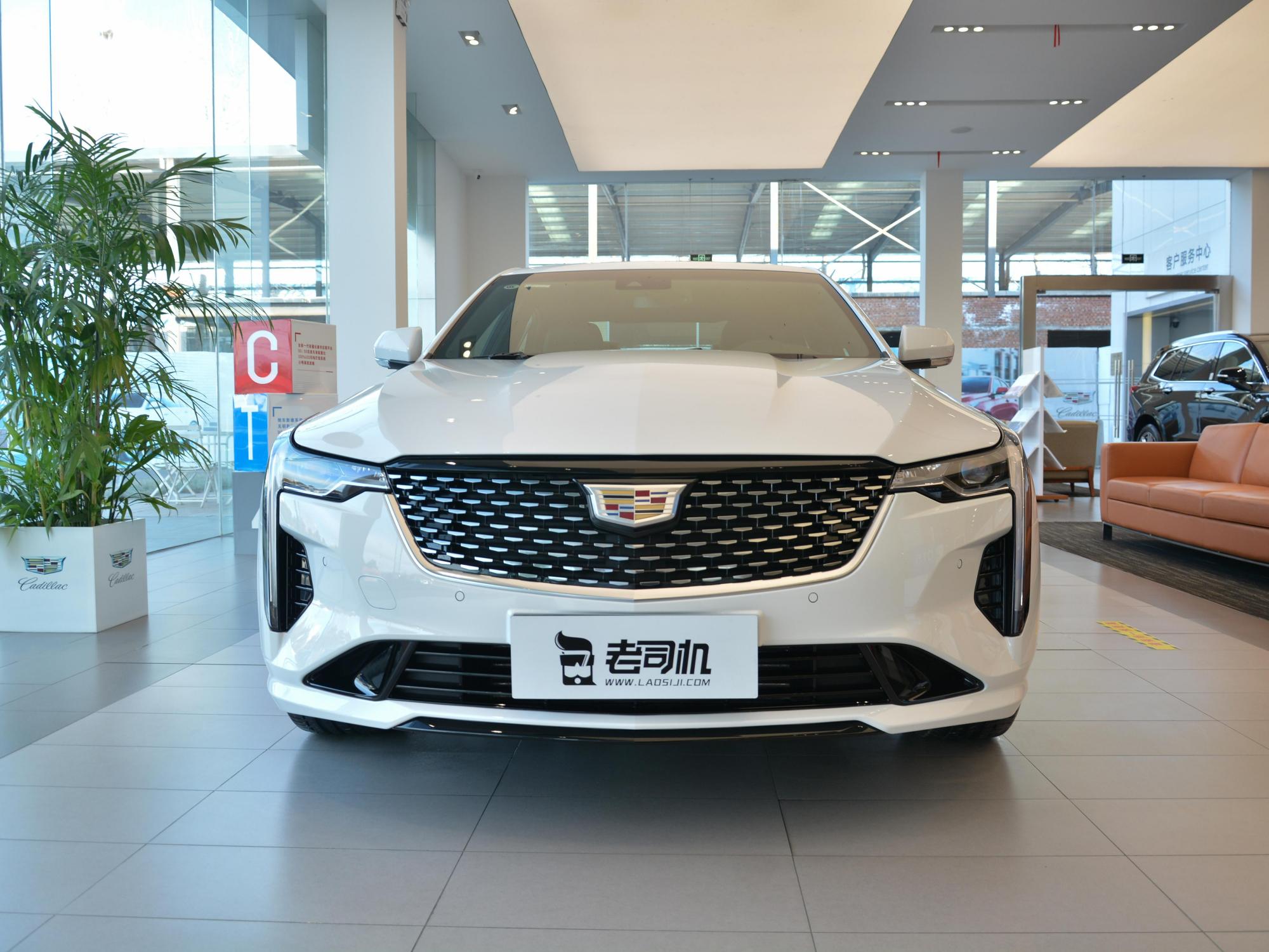 运动外观,豪华品牌,配置齐全,实拍凯迪拉克ct4