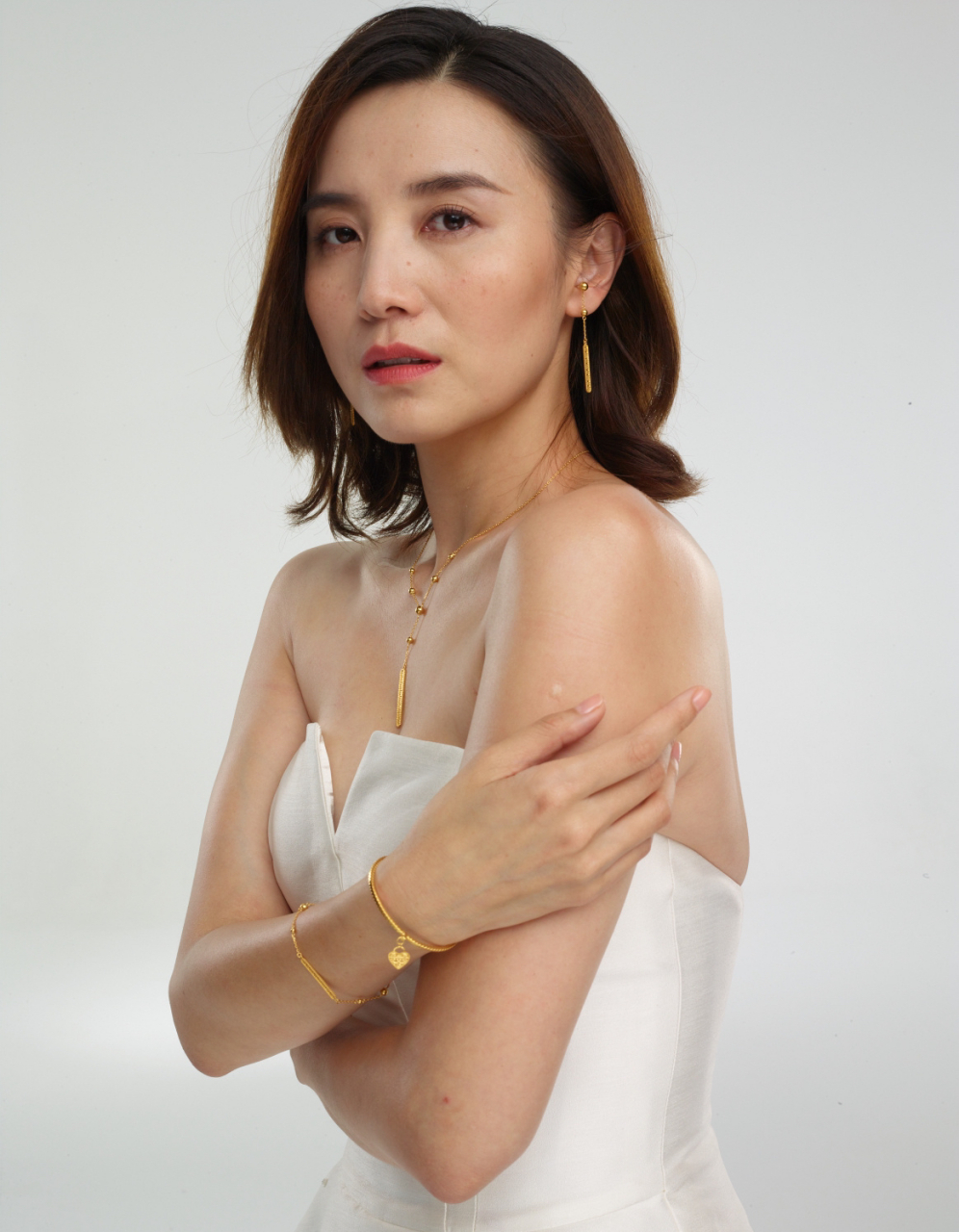 宋佳高清纯生图,43岁的年纪,这个真实皮肤状态已经很棒了!