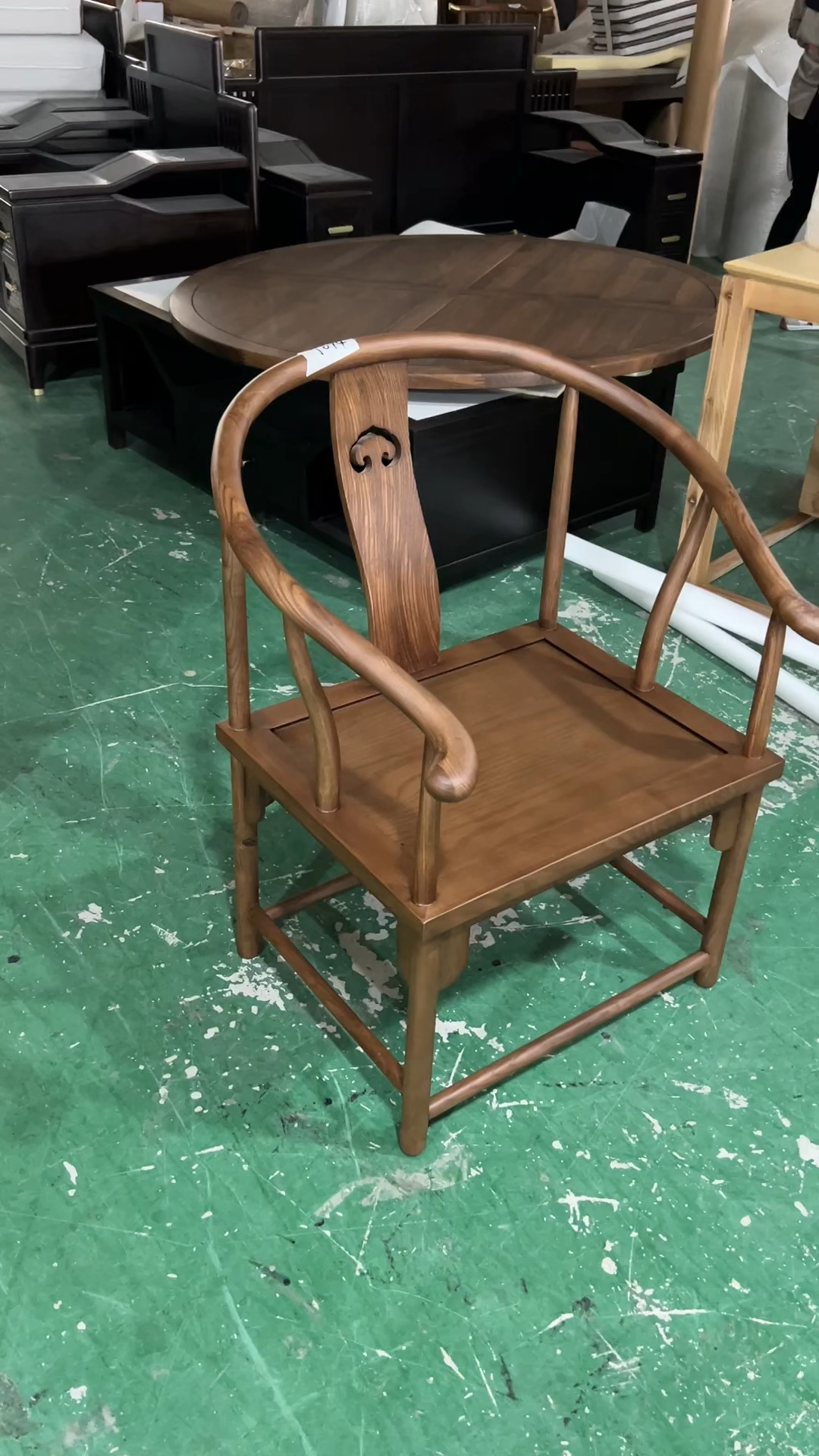 新中式实木圈椅,白蜡木做胡桃色围椅.明式风格禅意休闲椅.