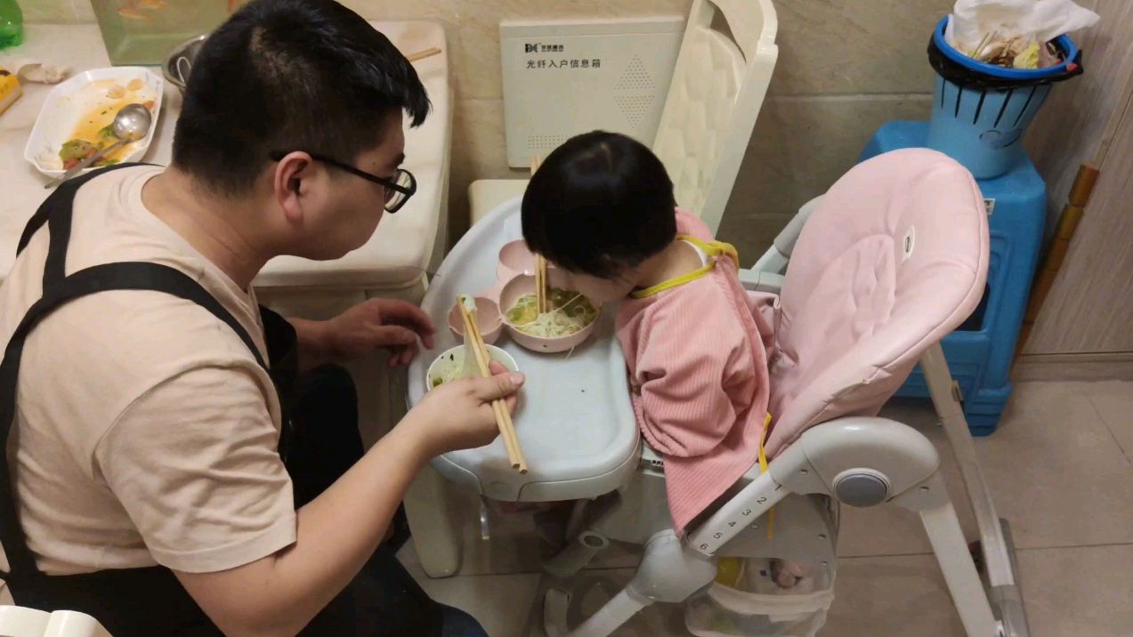 给孩子做的“西红柿炒丝瓜”营养开胃,孩子超爱吃