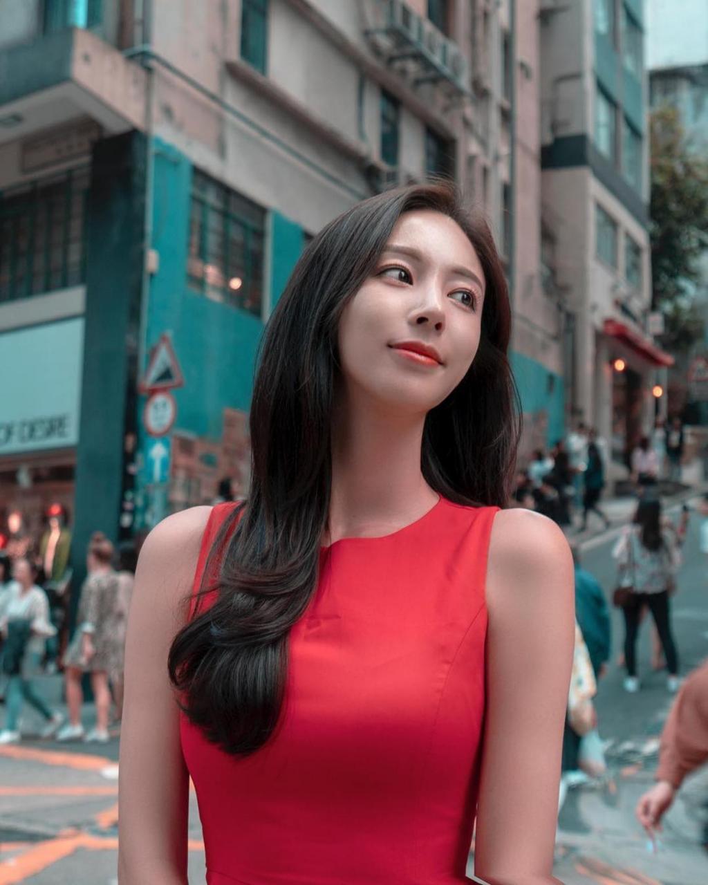 韩国名模bora kim被喻为"零缺点美女",恕我直言,这身材还没我的好,还