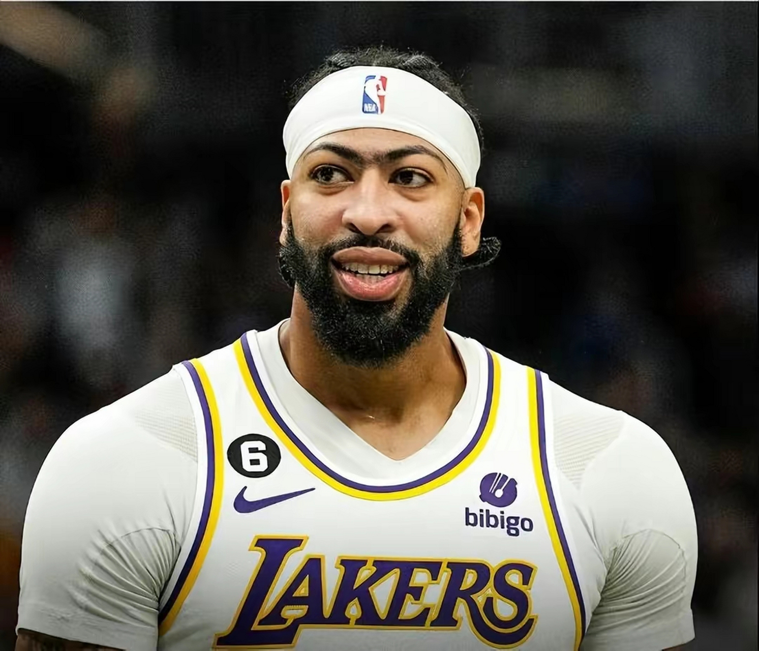 戴维斯3年1.8亿,mvp 得分王 助攻王=0 爱德华兹5年2.