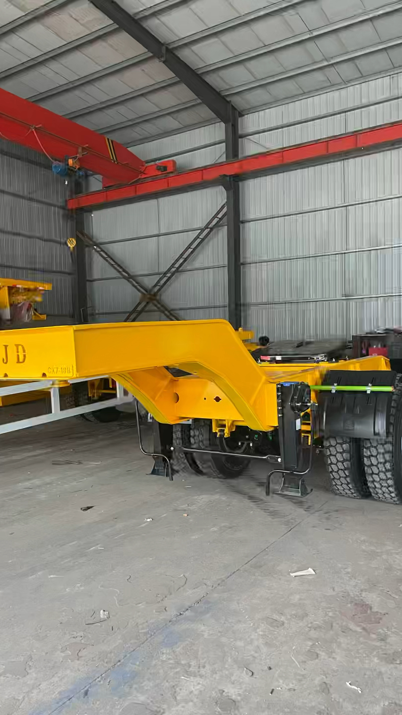 出口蒙古国平板双挂,狼狈一拖一挂,蒙古集装箱煤炭运输专用平板半挂车