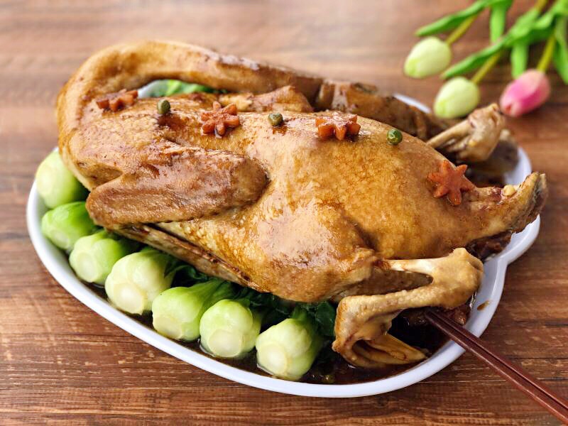 粤港澳大湾区包括广东省九个主要城市和香港,澳门两个特别行政区