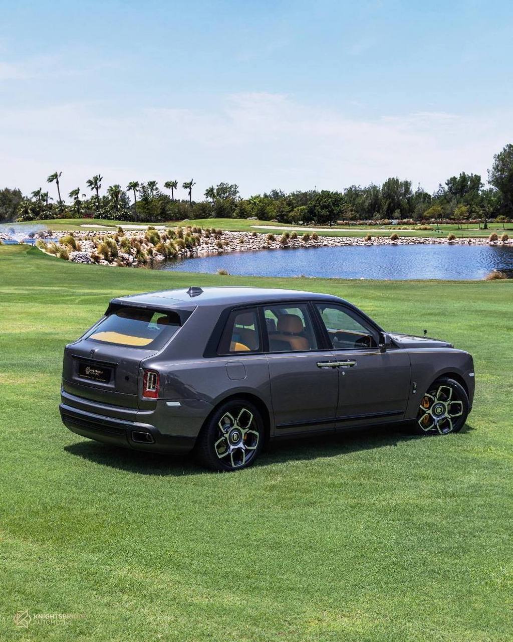 劳斯莱斯 cullinan black badge [得意][得意]