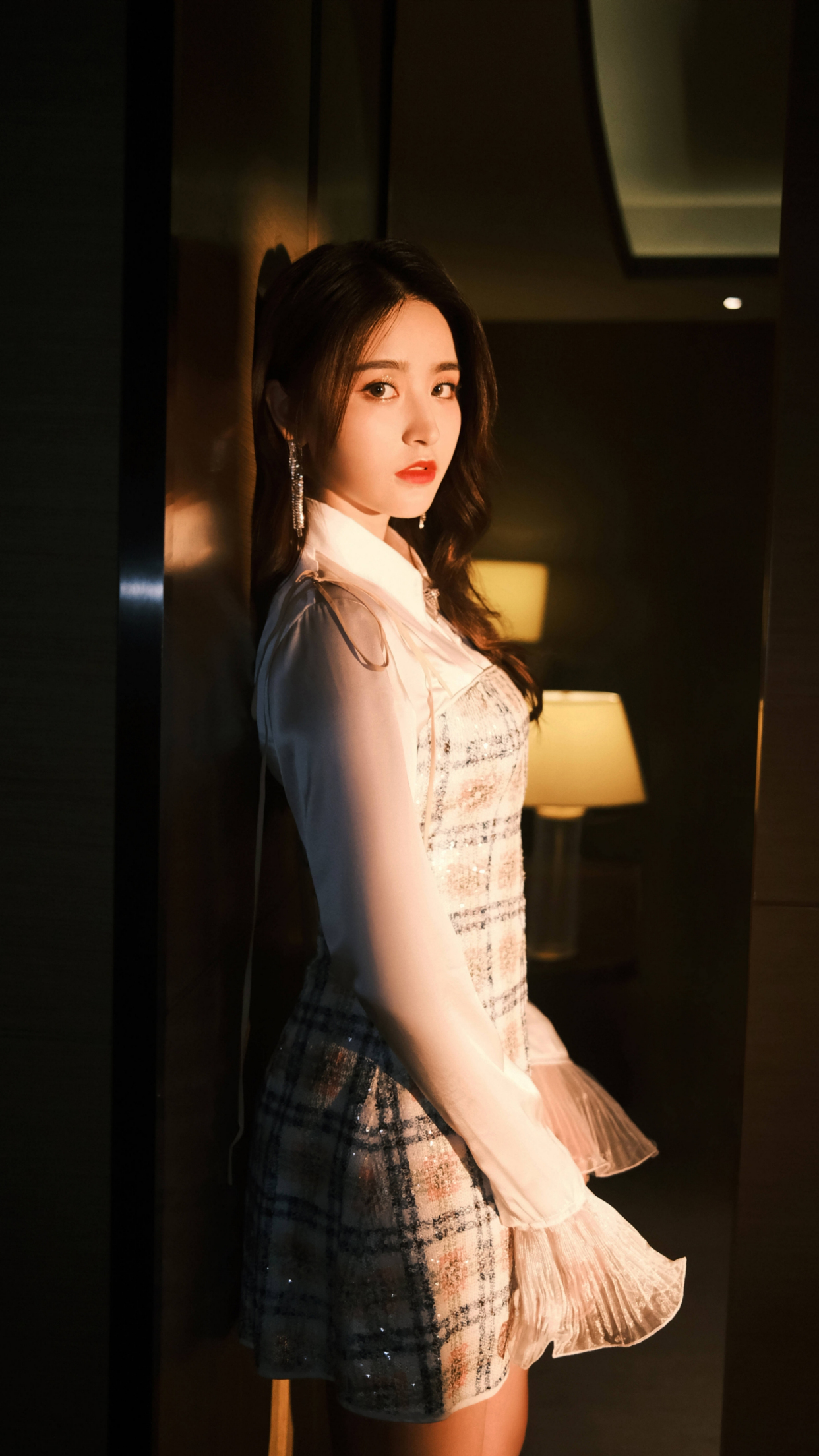 歌手金子涵,唱跳俱佳,身材高挑,长相甜美,来看美照