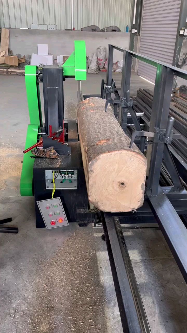新款圆木推台锯开板效果好省时省力操作简单实体厂家欢迎定制