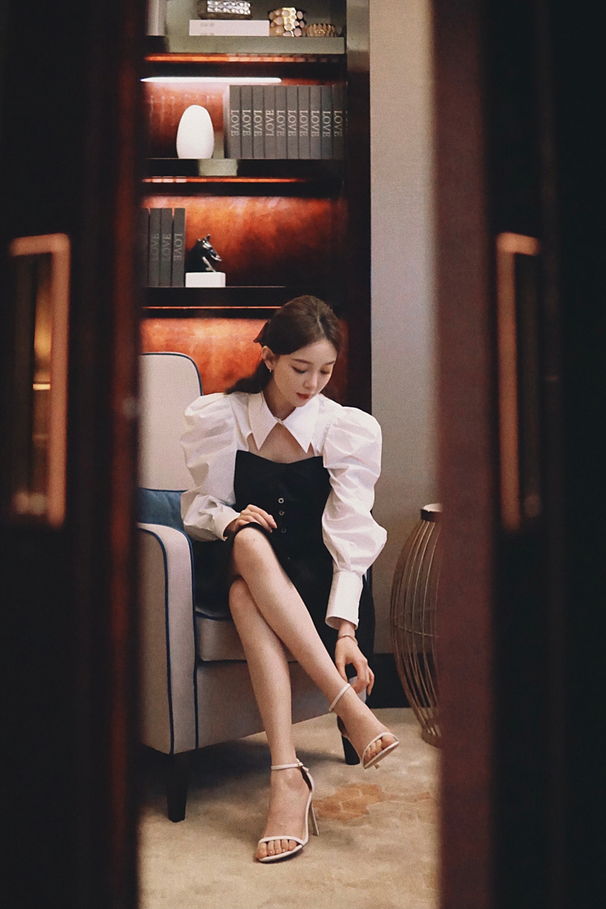 汪小敏  美腿玉足合集