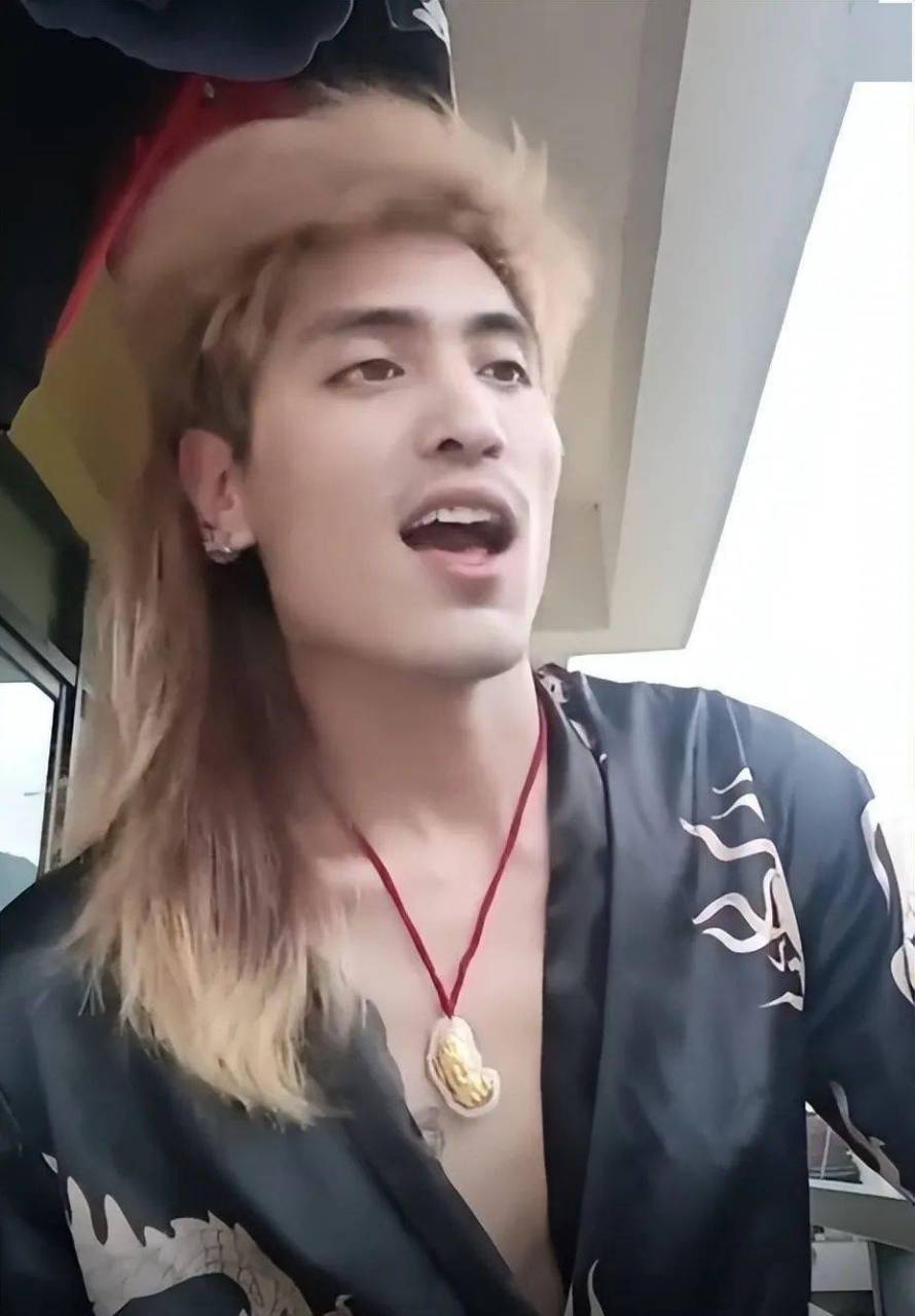 "我是云南的,云南怒江的,怒江泸水市,泸水市六库……"你一定听过这首