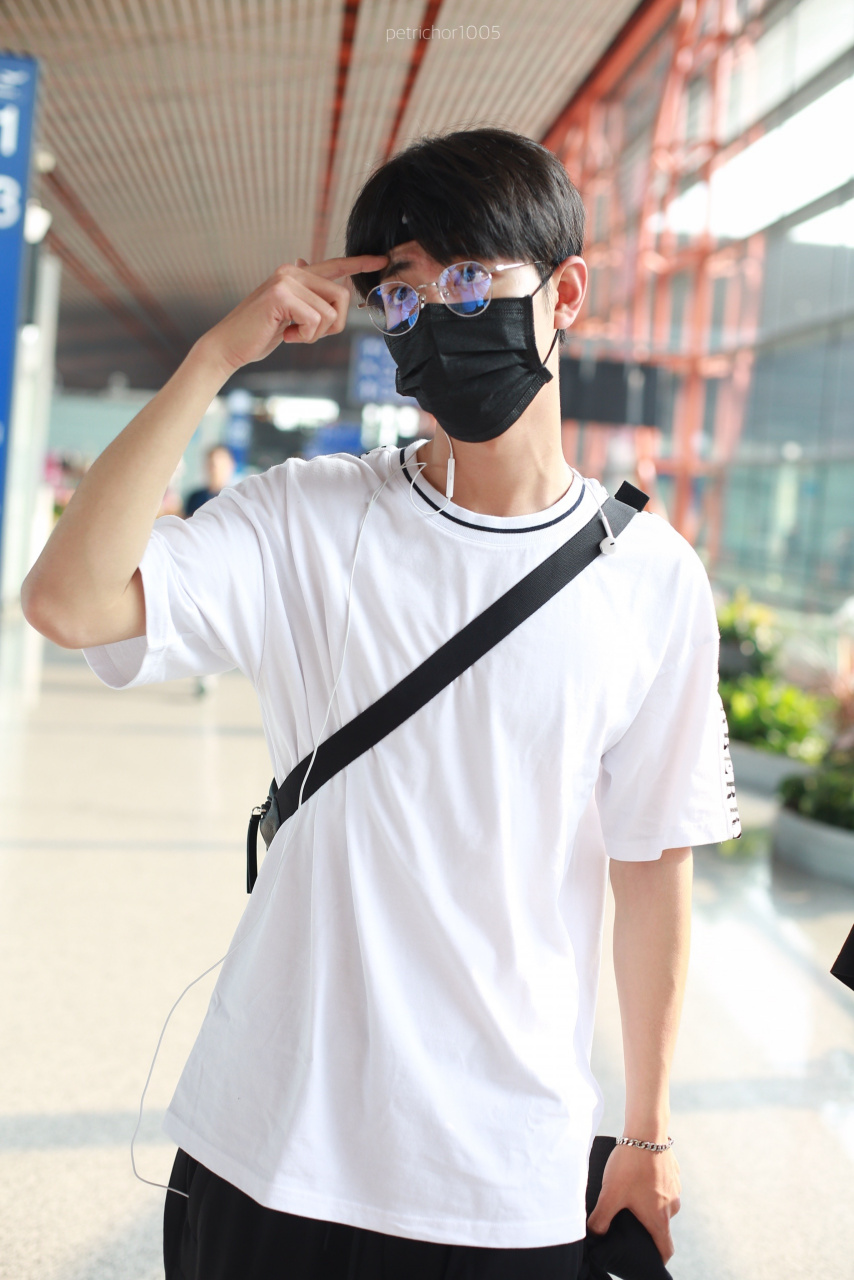 发带战[比心][大笑]#肖战