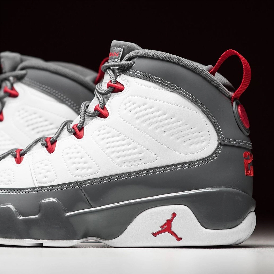 air jordan 9 "fire red"到来