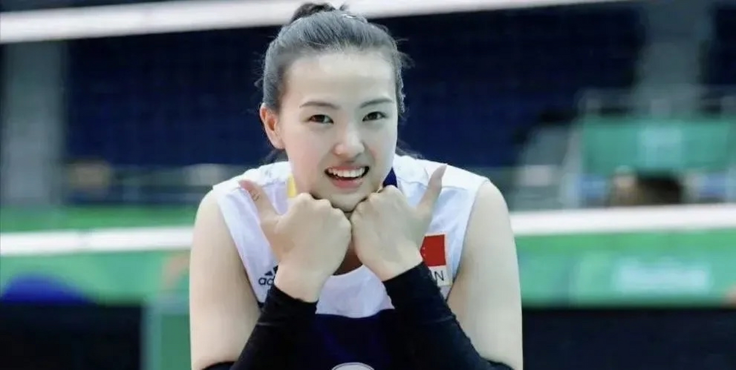 中国女排 张常宁,以前特别喜欢她,排球打的好,长得好看,现在越来越看