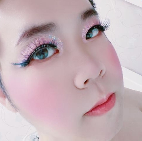 伪娘李丰姐姐_彩妆演出化妆造型图