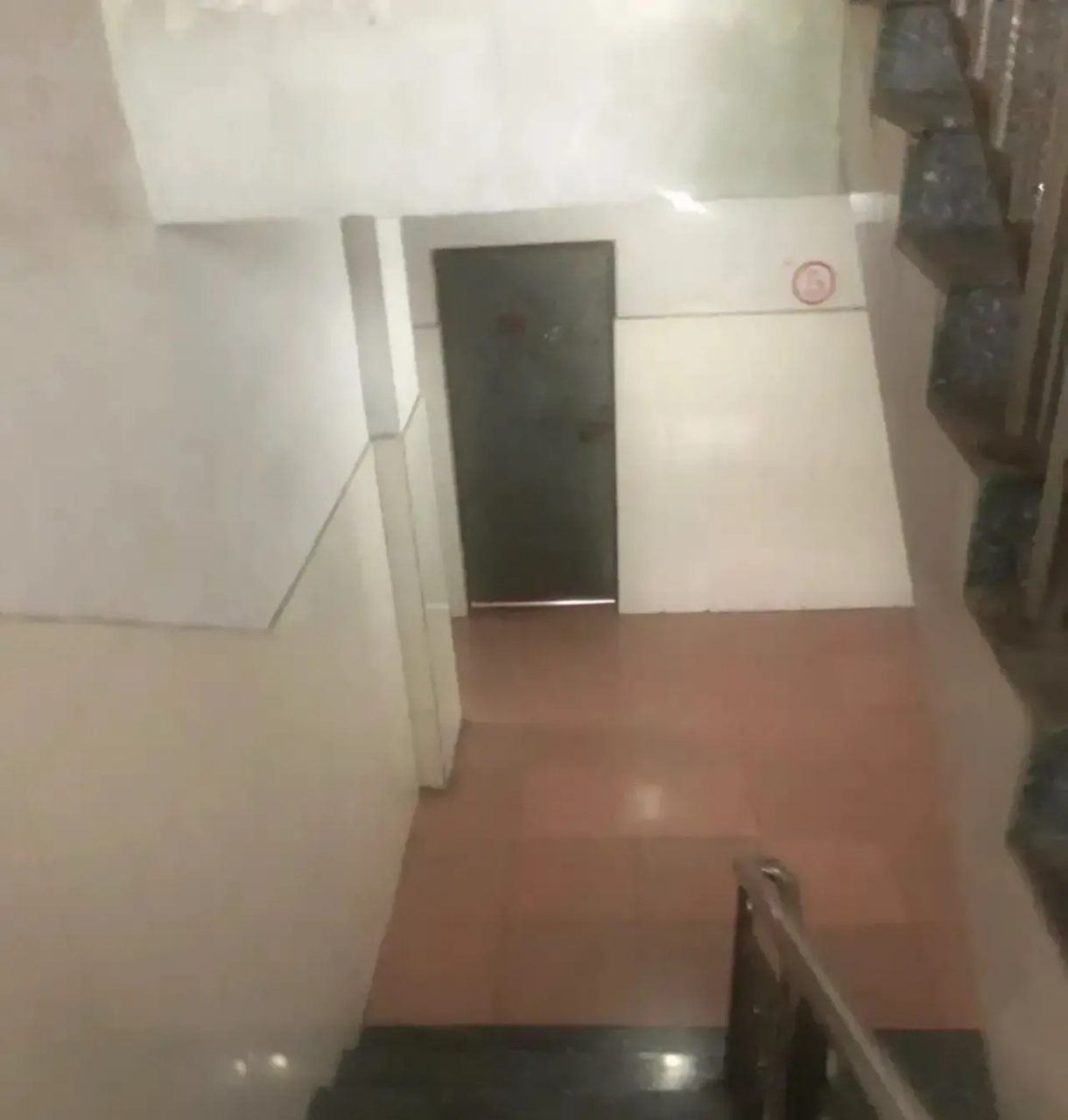 达达众包,配送路程2.5公里,人工爬楼6层,配送费收入4.8元.