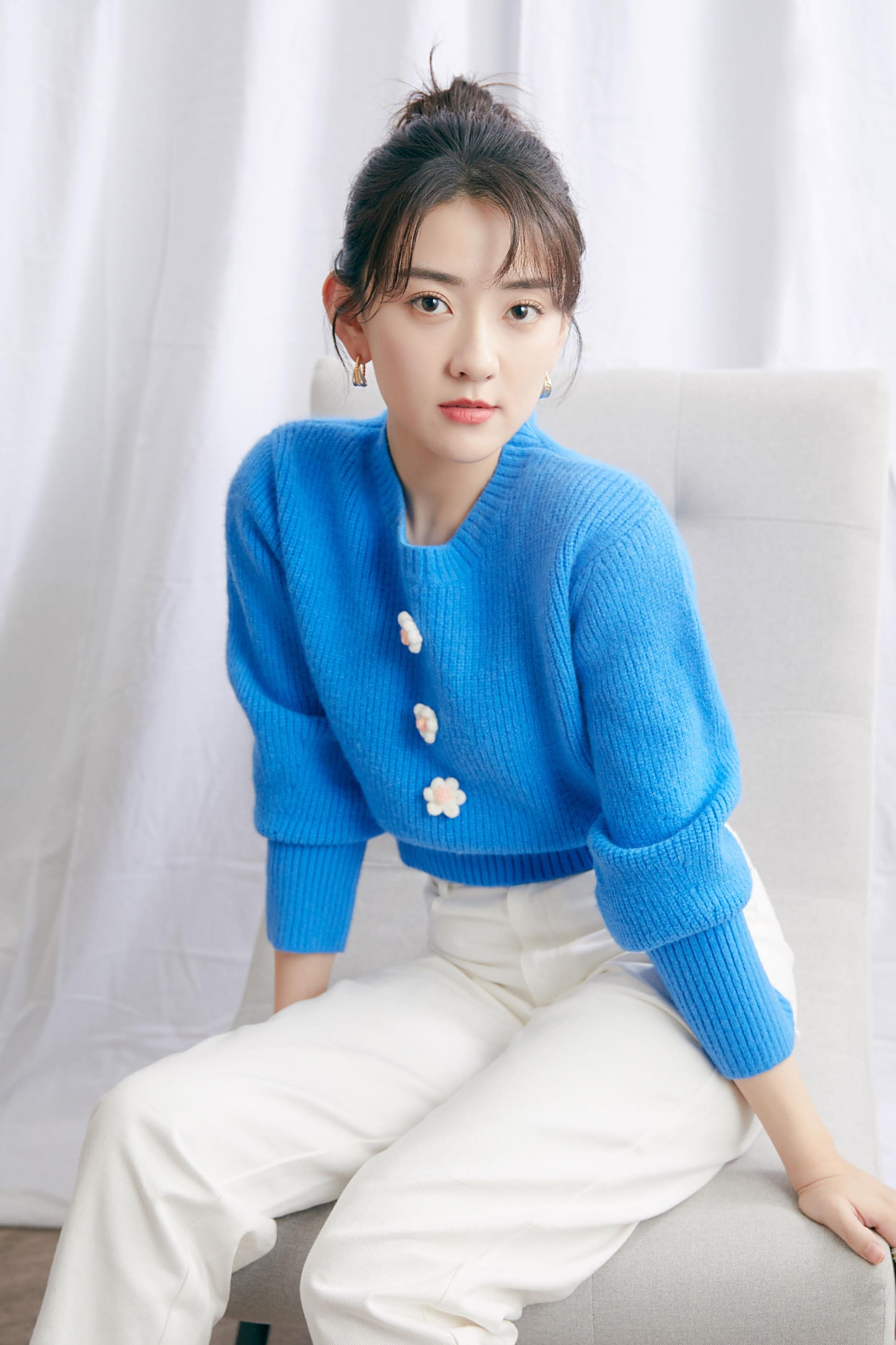 精美图集|梁洁甜美可爱,清纯可人