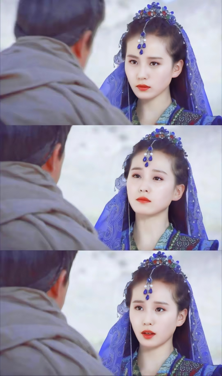刘诗诗在风中奇缘里饰演辛月,一袭蓝色异域风古装让人眼前一亮,她先后