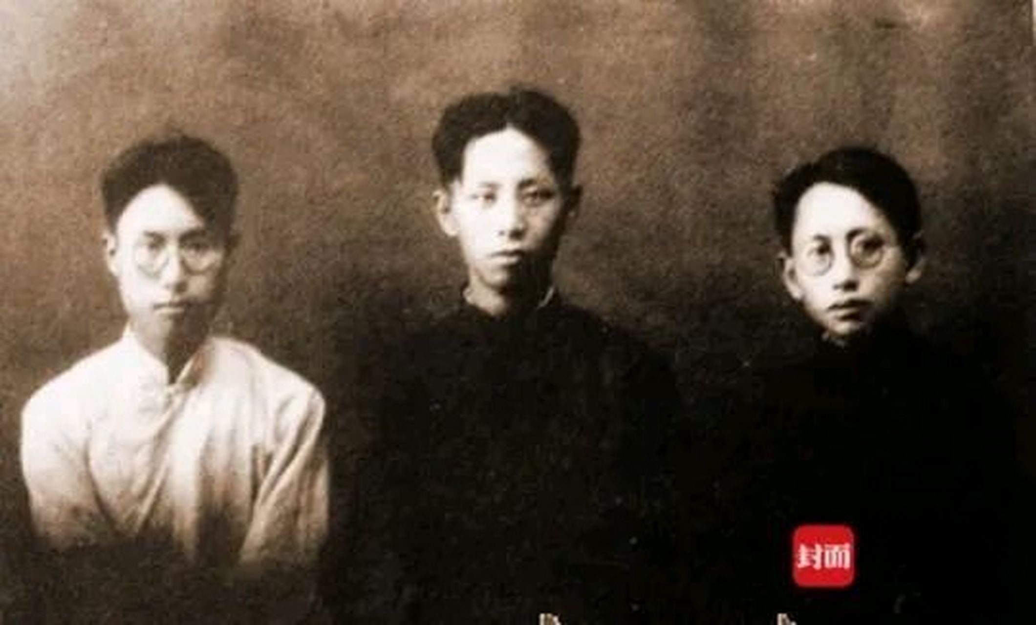 三分钟讲历史# #历史# 陈铨的话剧《野玫瑰》在昆明上演成功后,重庆