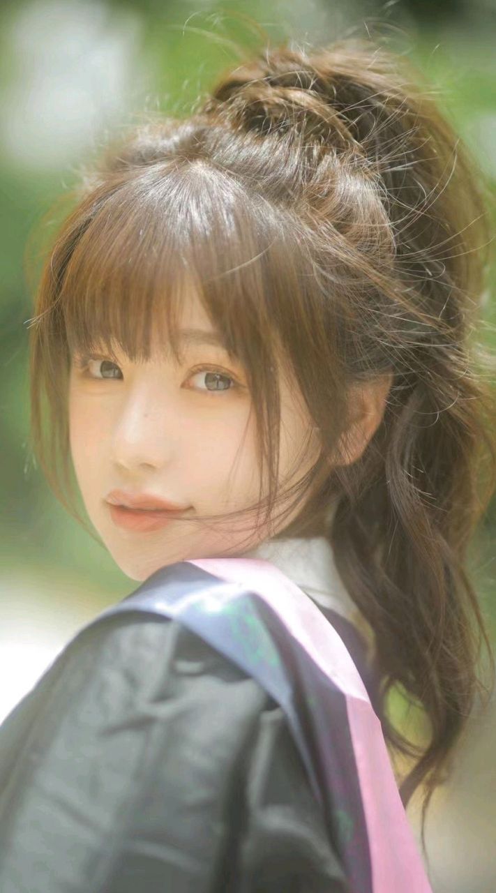 俏丽可爱的马尾美少女温思儿