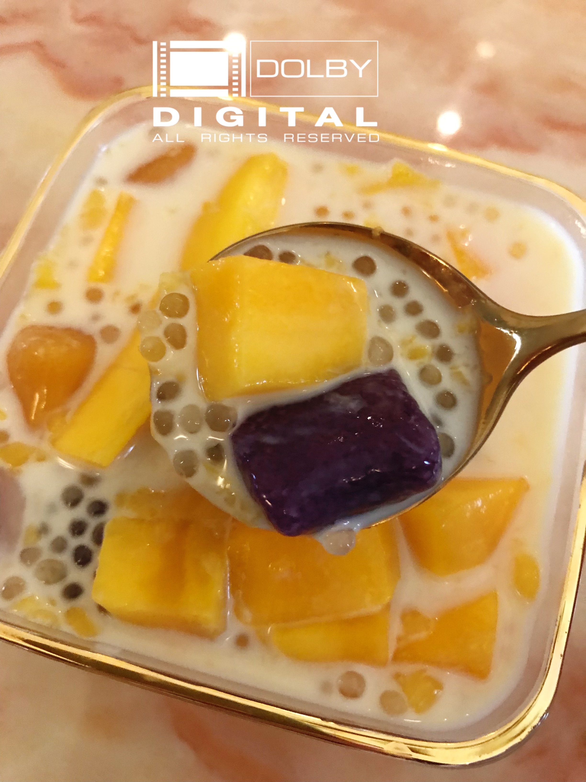 治愈系牛奶芒果西米露