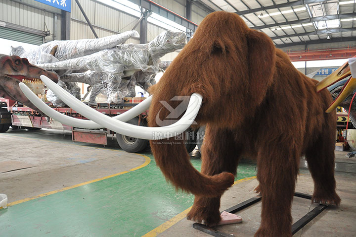 史前动物猛犸象雕塑